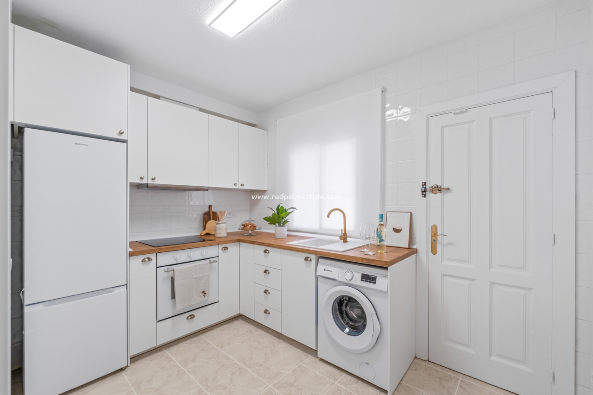 Resale - Town House -
Orihuela Costa - Inland