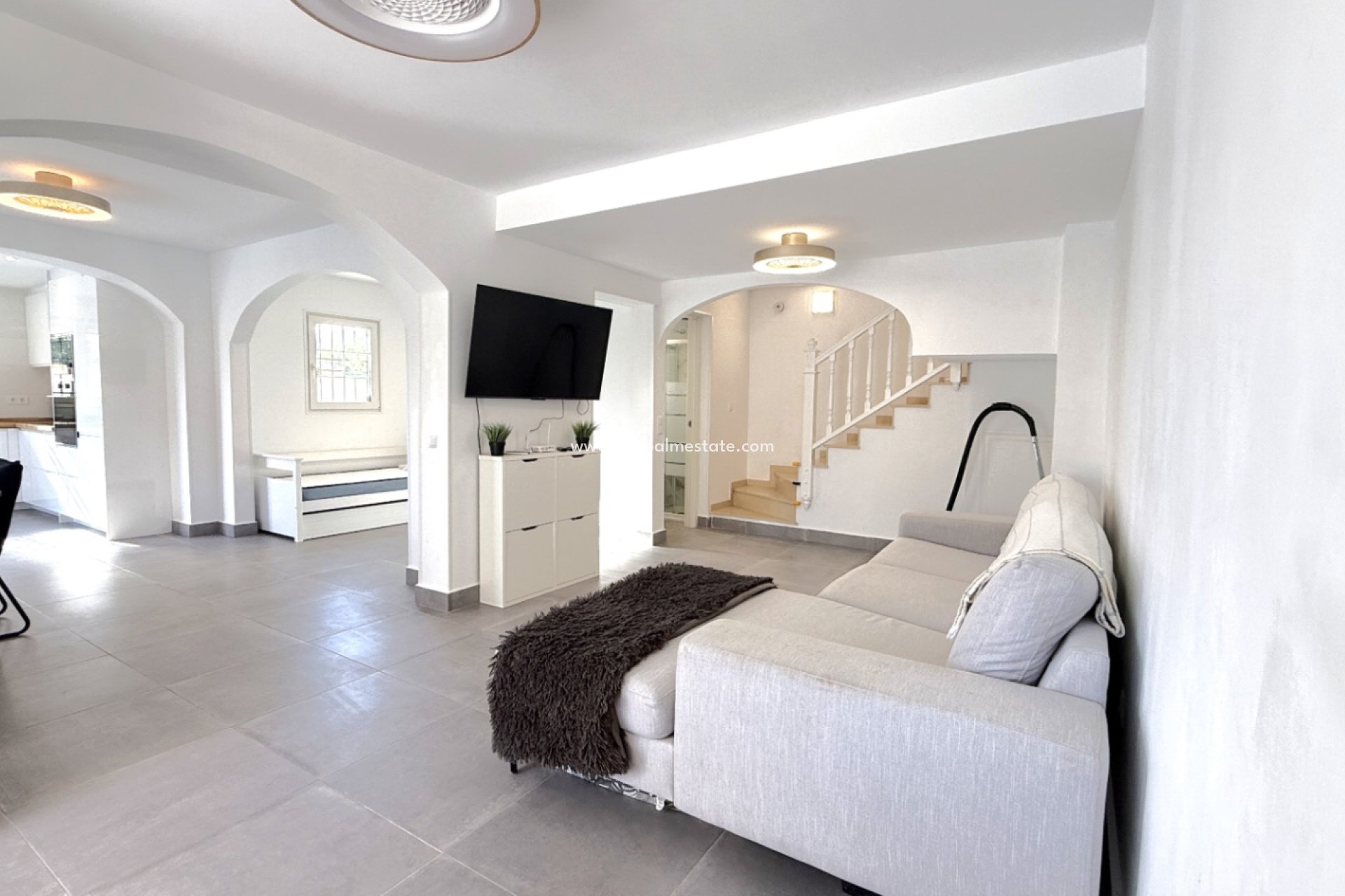 Resale - Town House -
Orihuela Costa - Inland