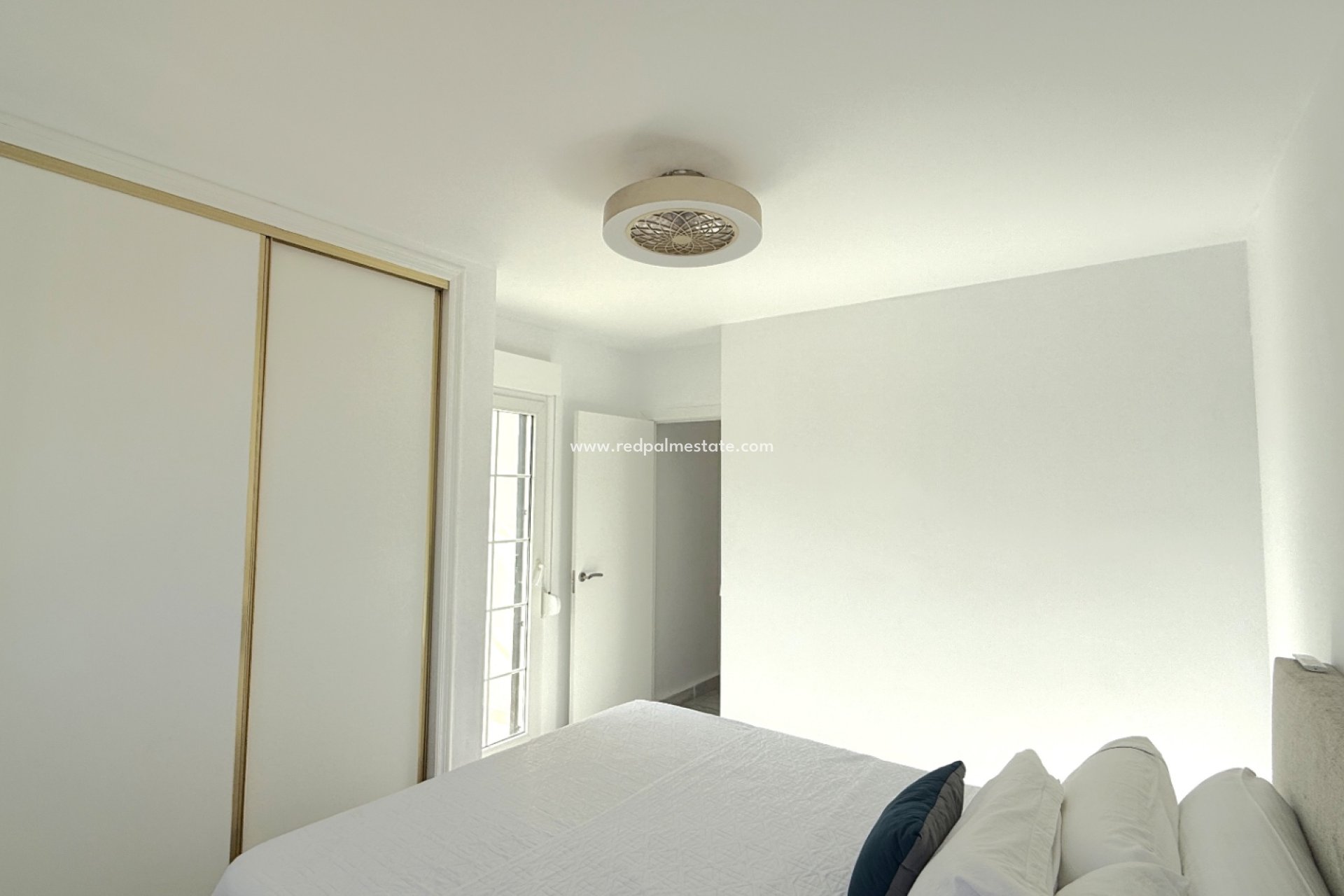 Resale - Town House -
Orihuela Costa - Inland