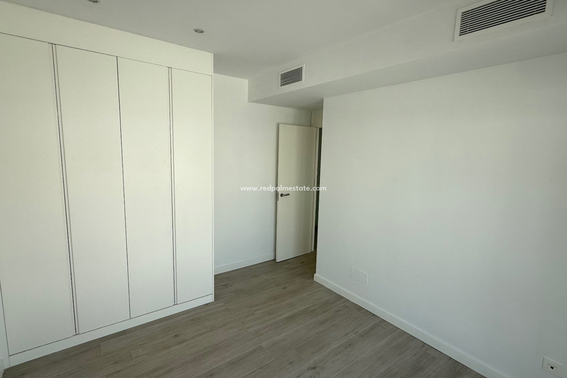 Resale - Town House -
Orihuela Costa - Inland