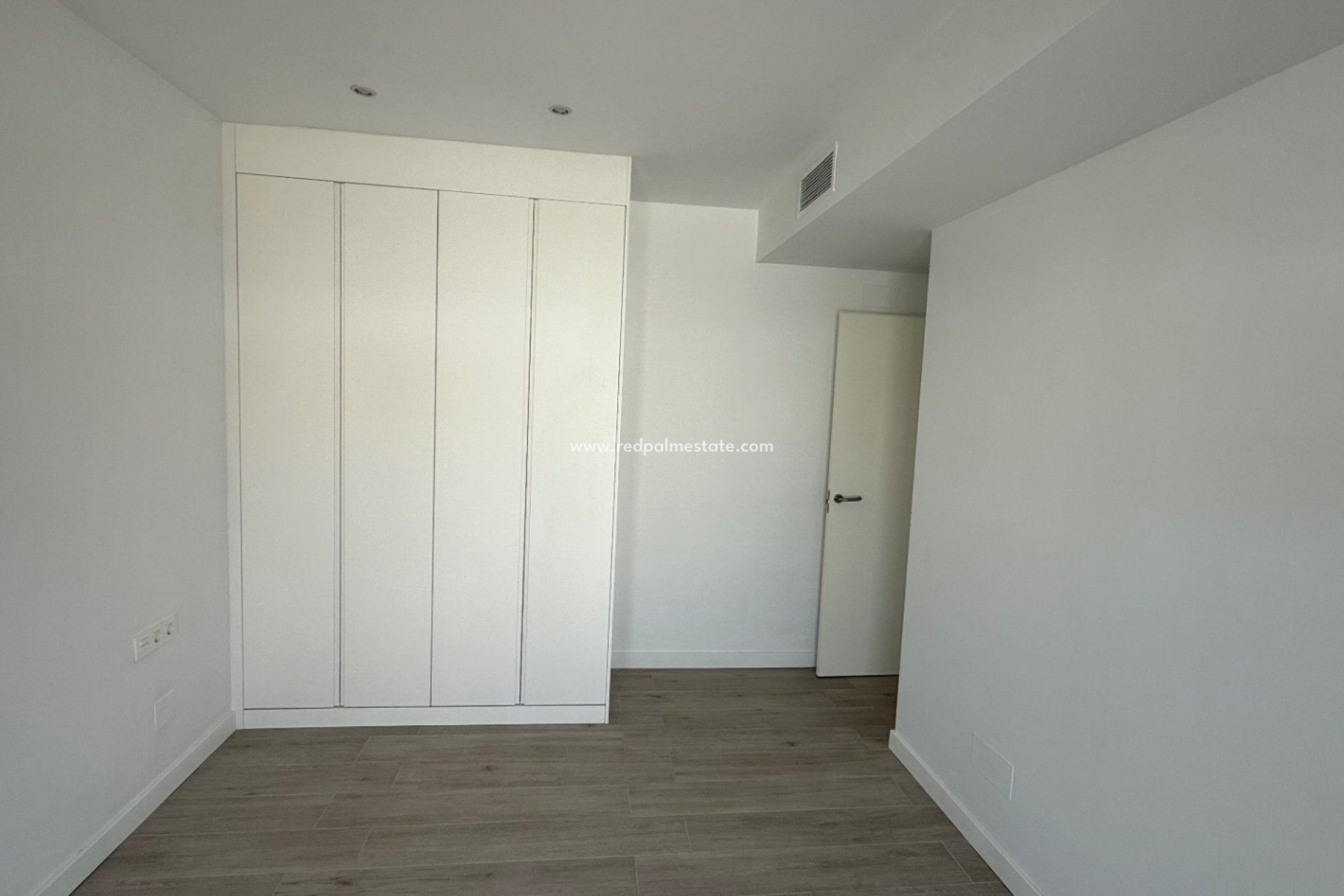 Resale - Town House -
Orihuela Costa - Inland