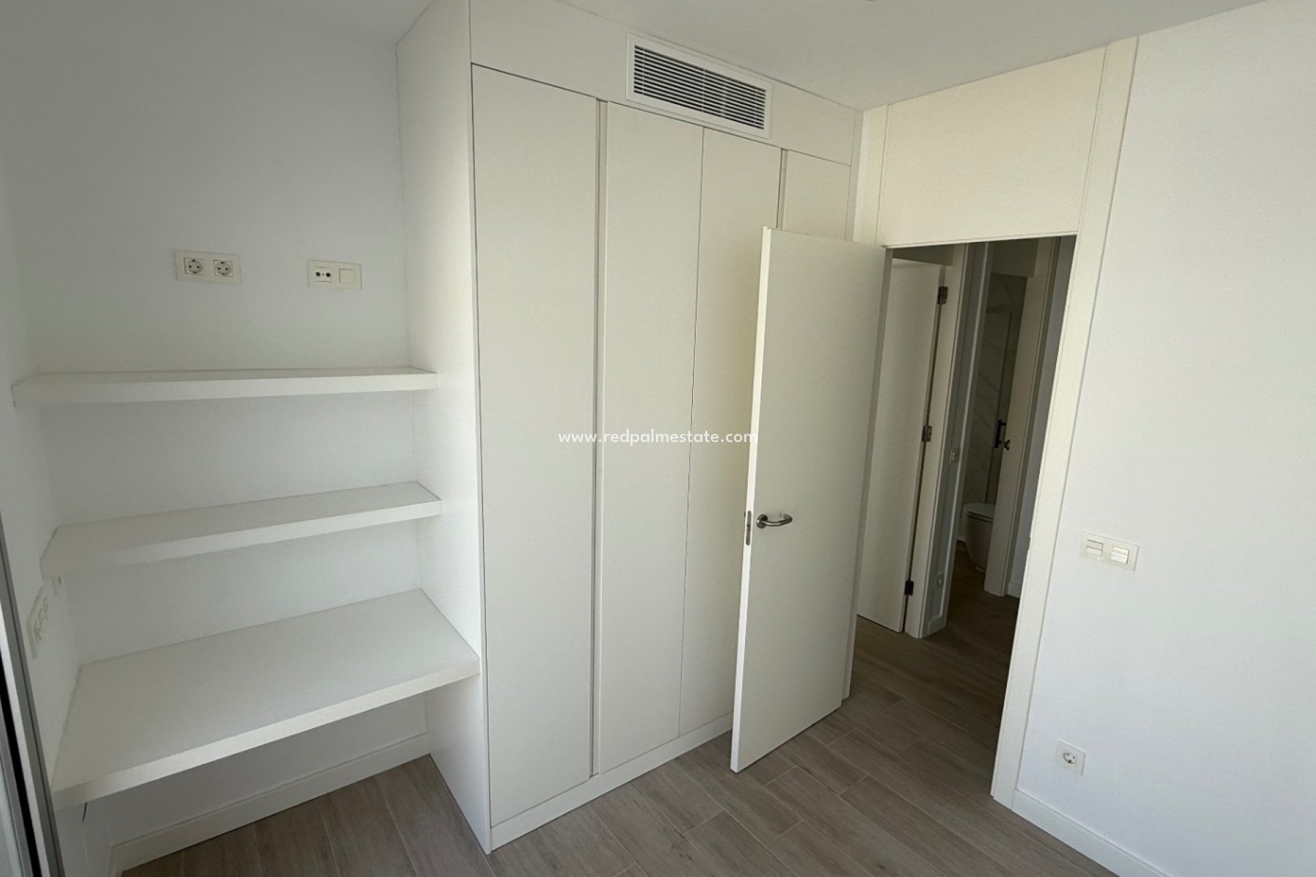 Resale - Town House -
Orihuela Costa - Inland