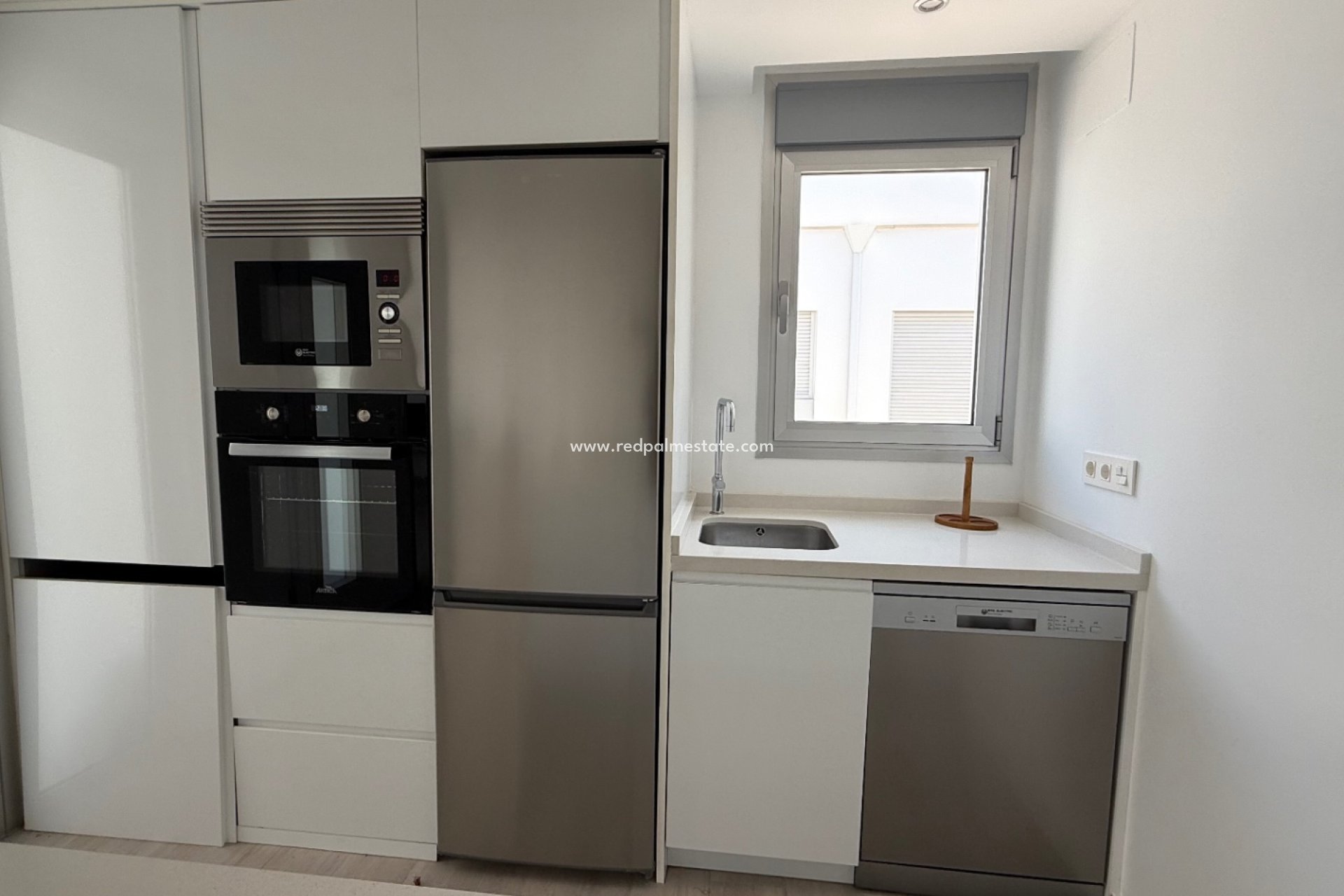 Resale - Town House -
Orihuela Costa - Inland