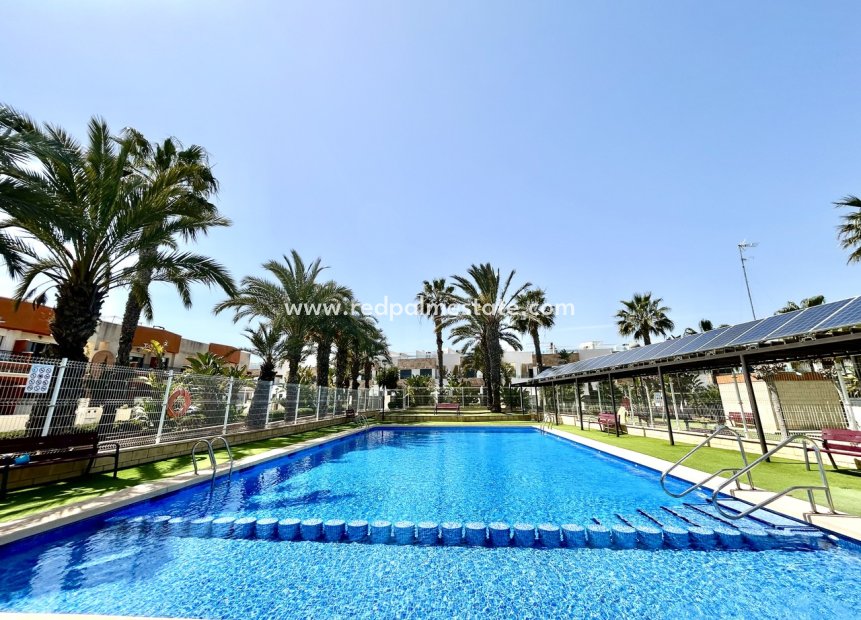 Resale - Town House -
Orihuela Costa - Inland