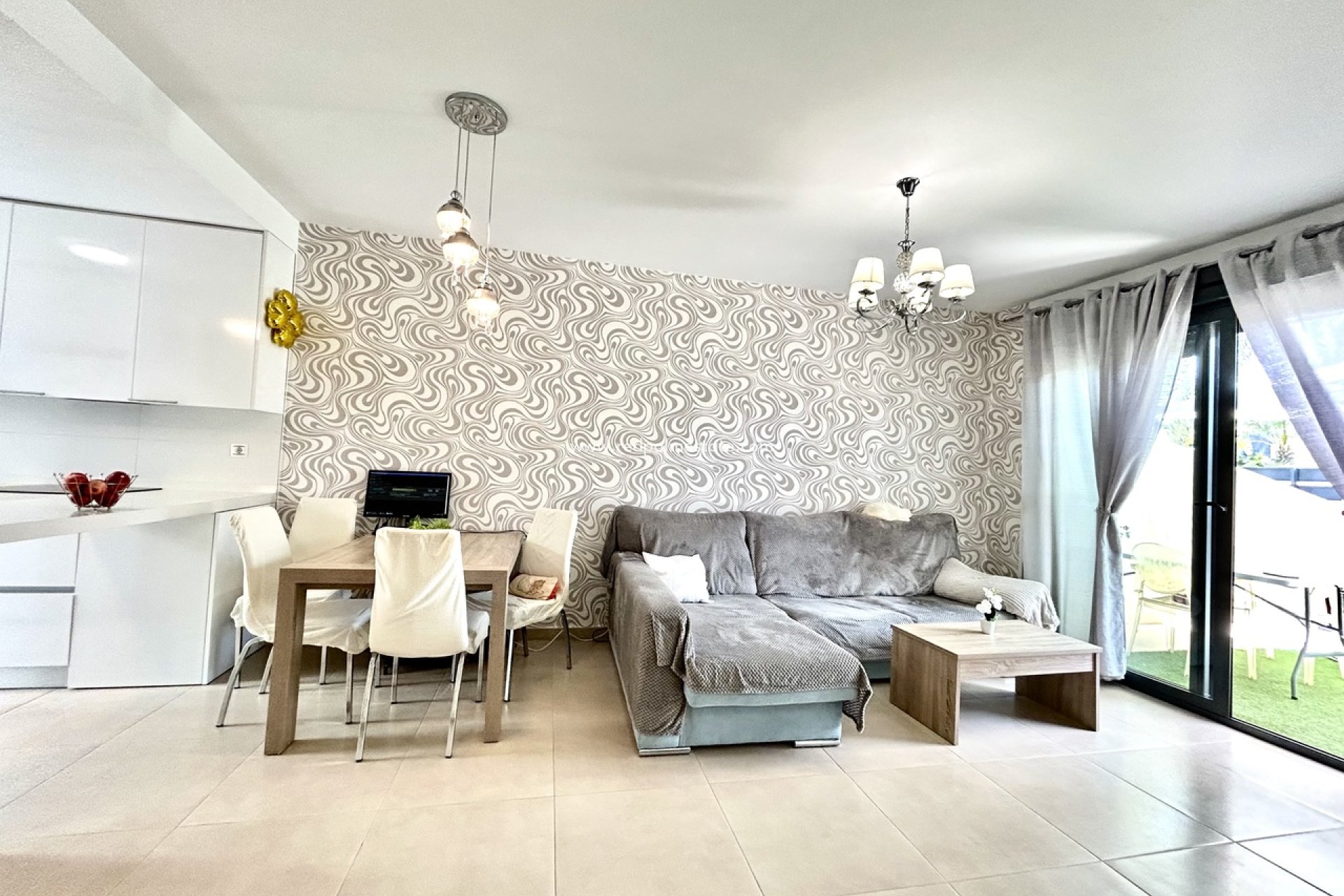 Resale - Town House -
Orihuela Costa - Inland