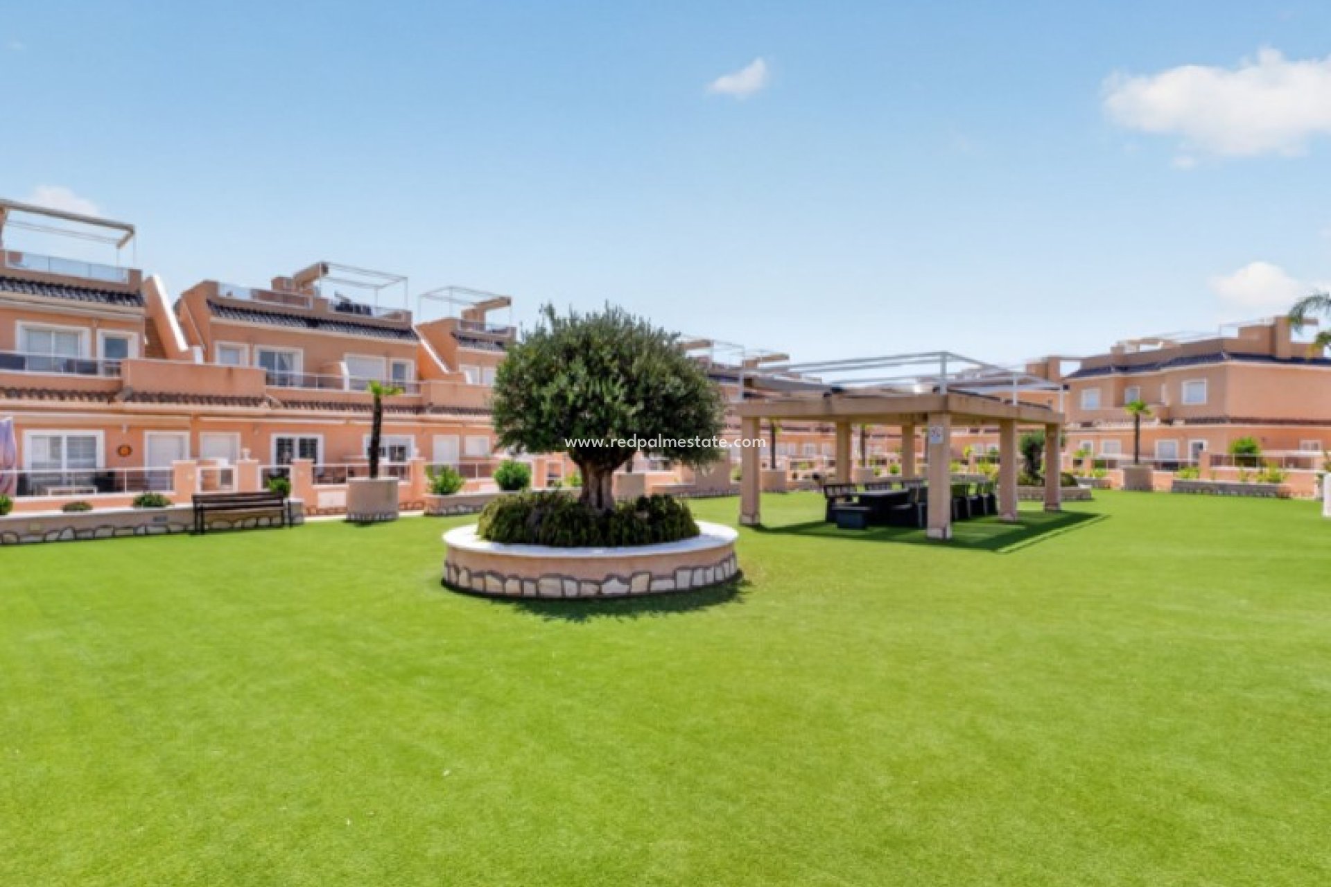 Resale - Town House -
Orihuela Costa - Inland