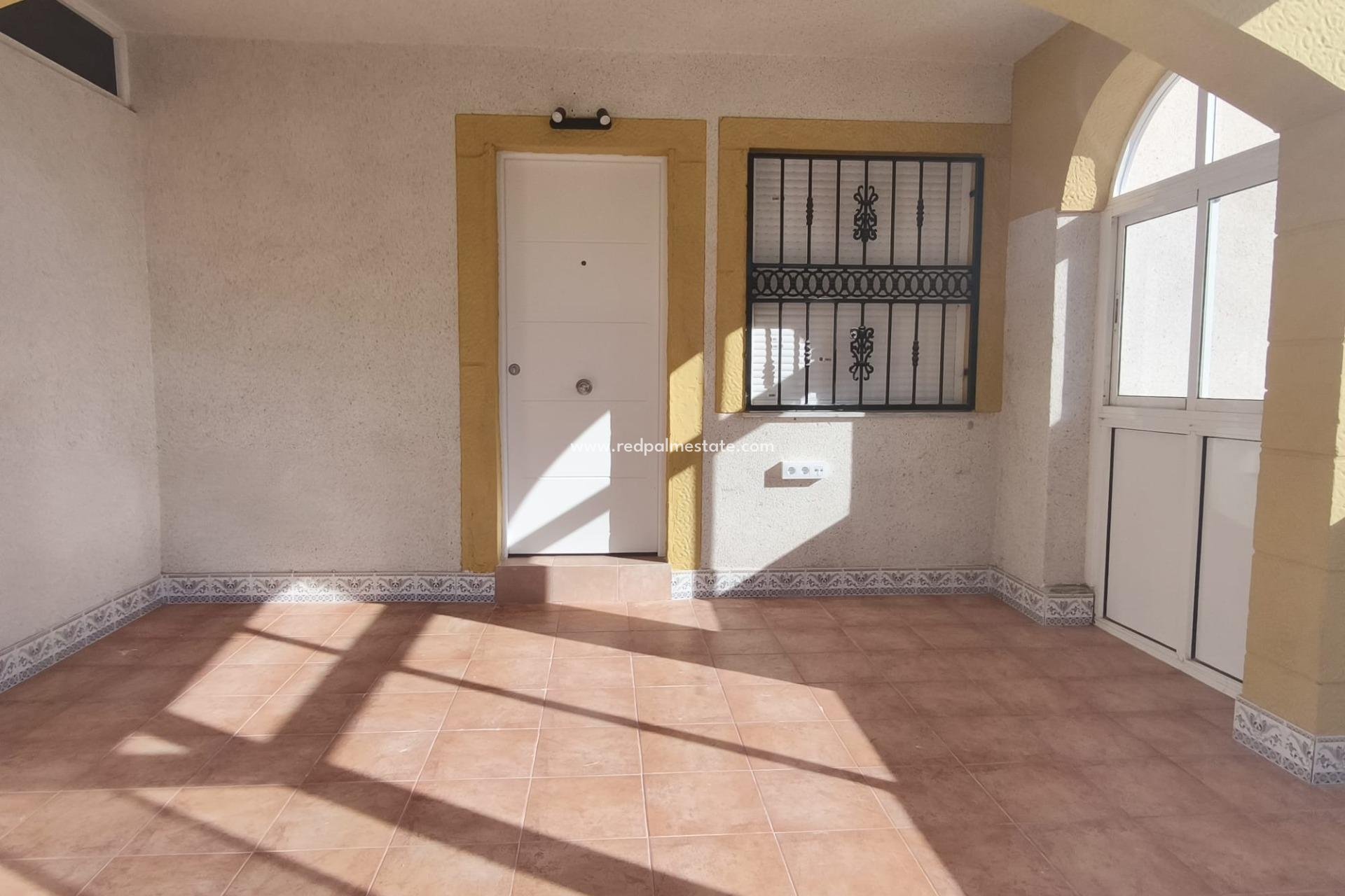 Resale - Town House -
Orihuela Costa - La Ciñuelica