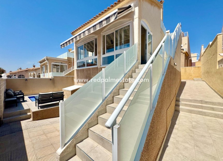 Resale - Town House -
Orihuela Costa - La Florida
