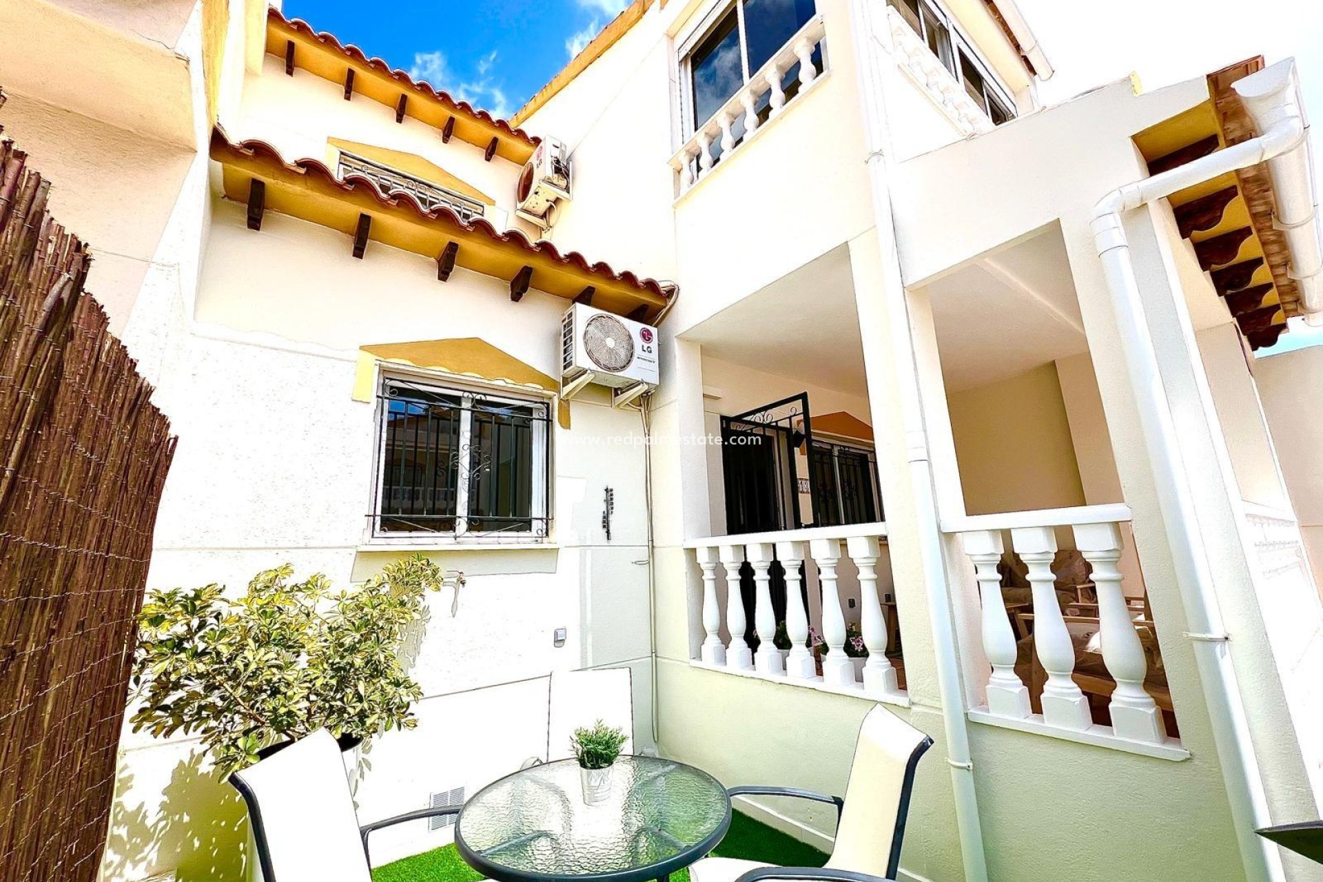 Resale - Town House -
Orihuela Costa - La Florida