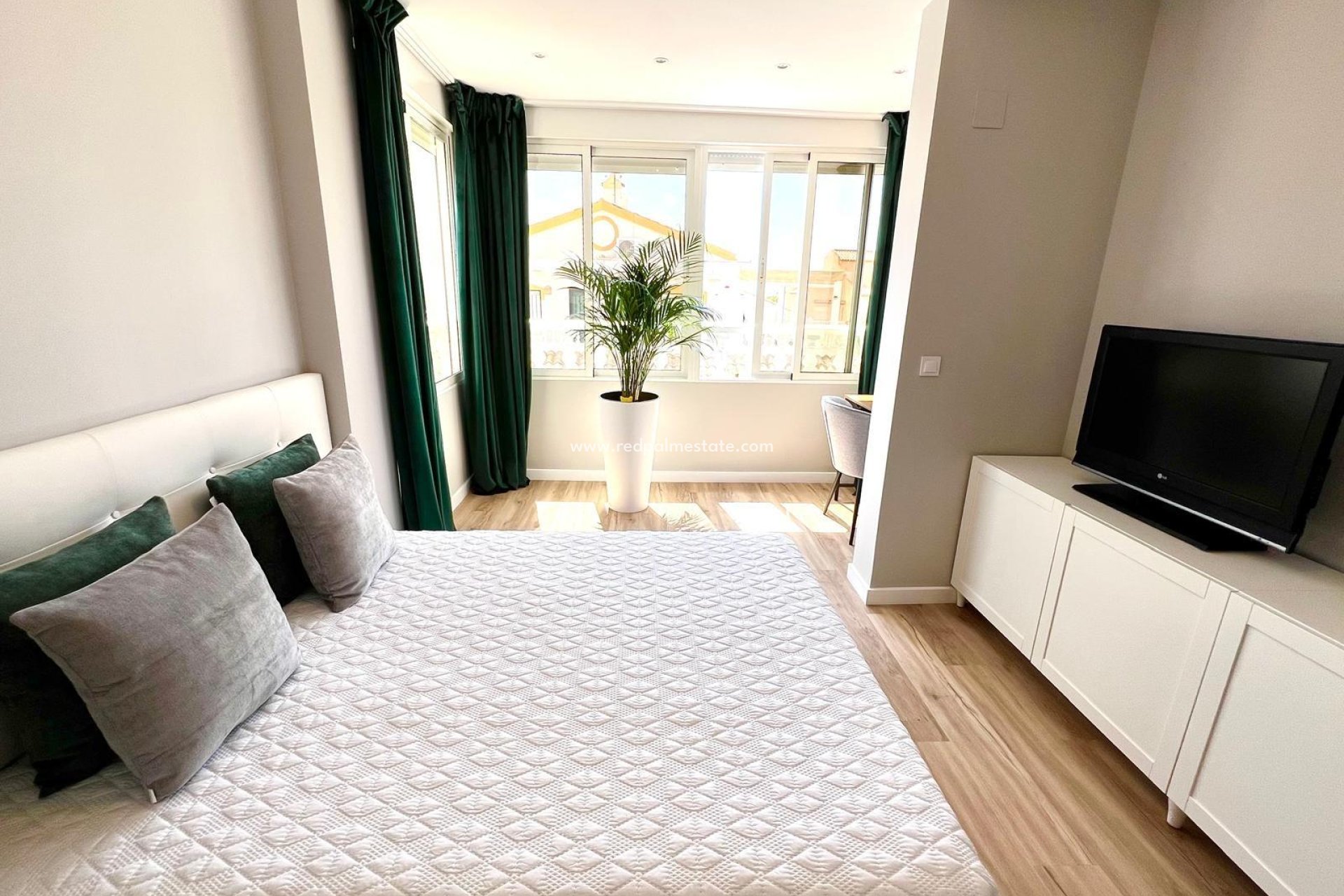 Resale - Town House -
Orihuela Costa - La Florida