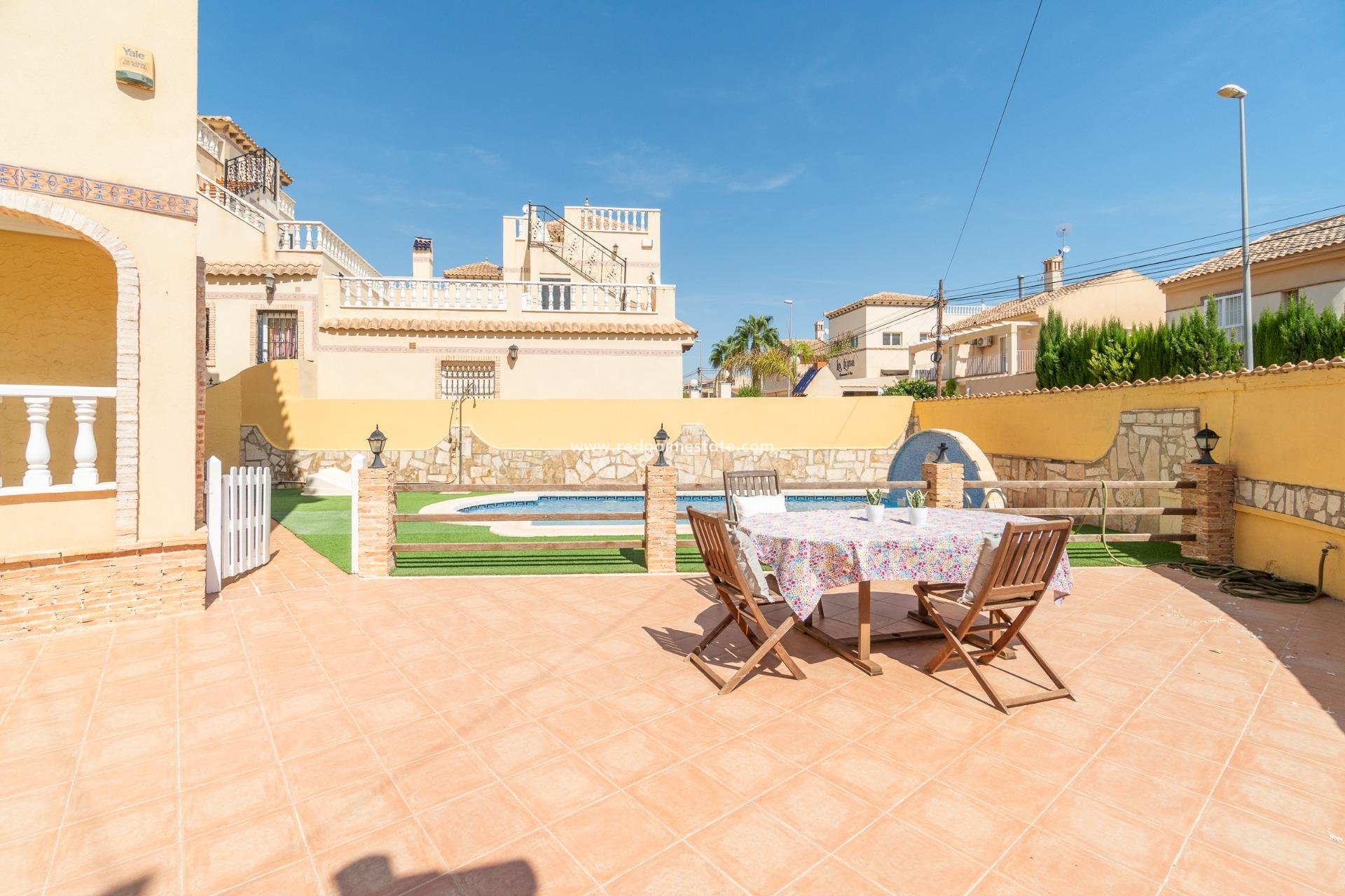 Resale - Town House -
Orihuela Costa - La Florida