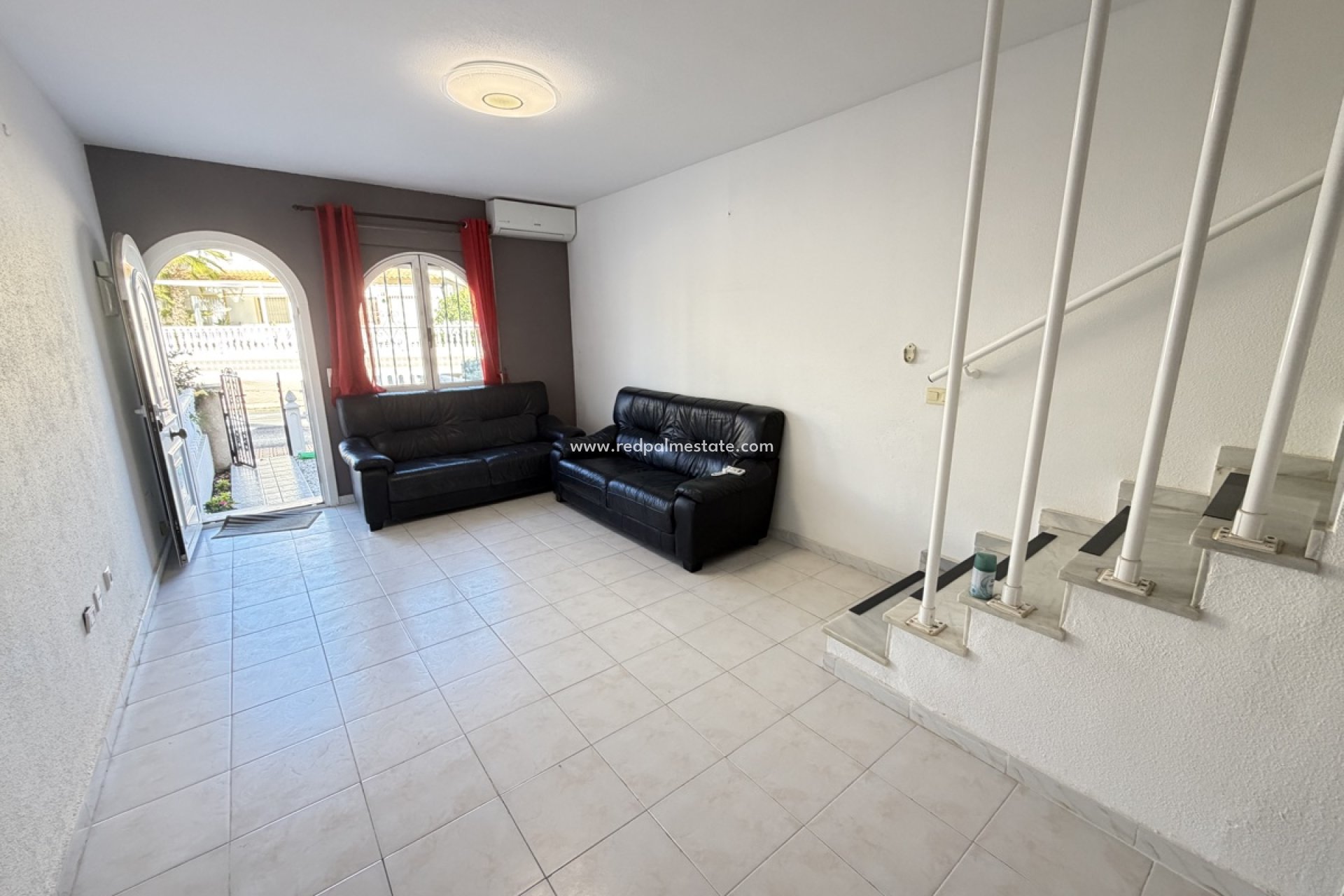 Resale - Town House -
Orihuela Costa - La Florida