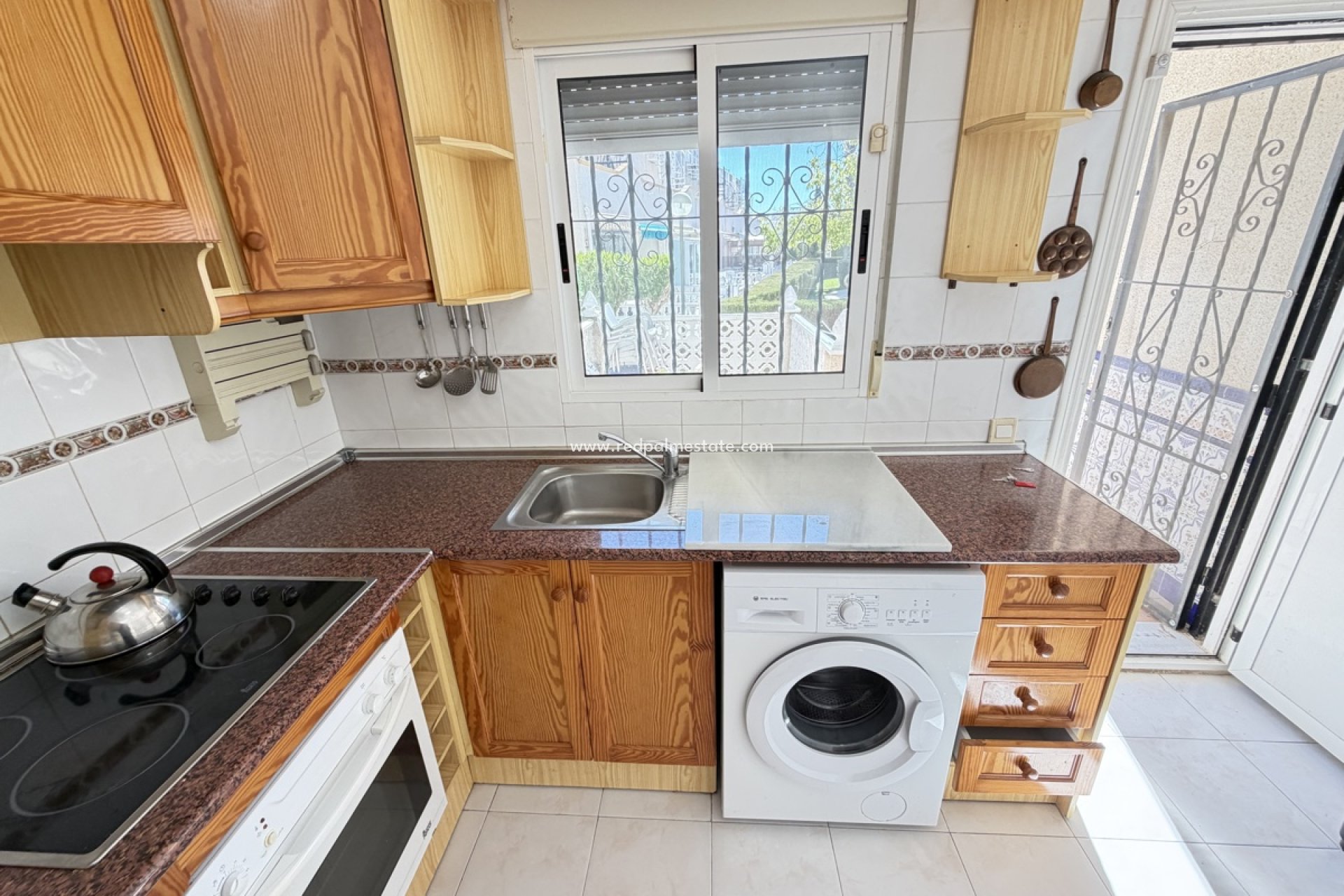 Resale - Town House -
Orihuela Costa - La Florida