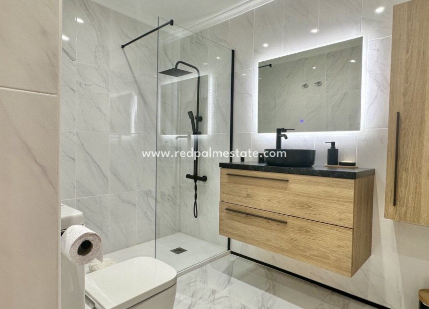 Resale - Town House -
Orihuela Costa - La Florida