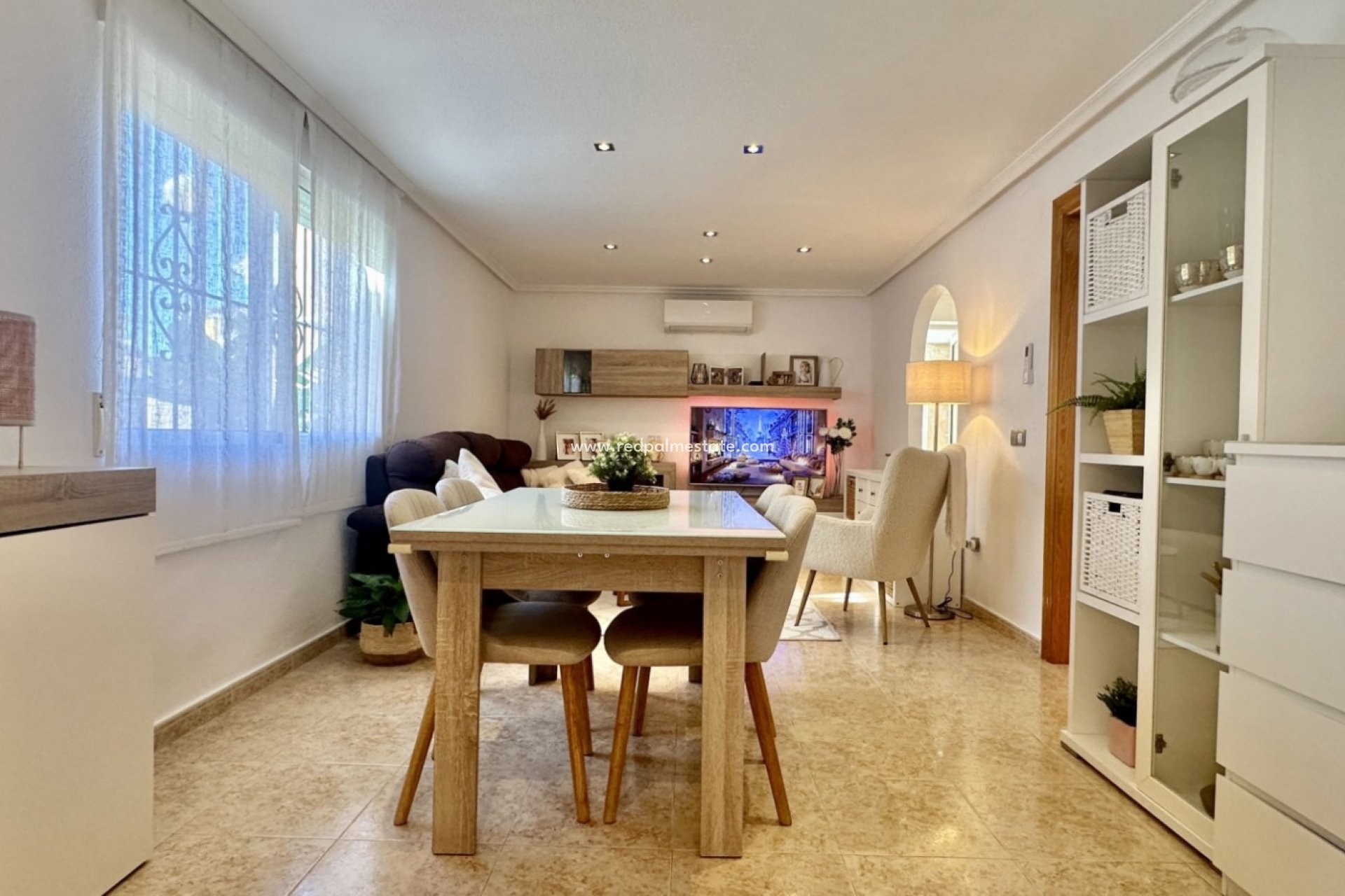 Resale - Town House -
Orihuela Costa - La Florida