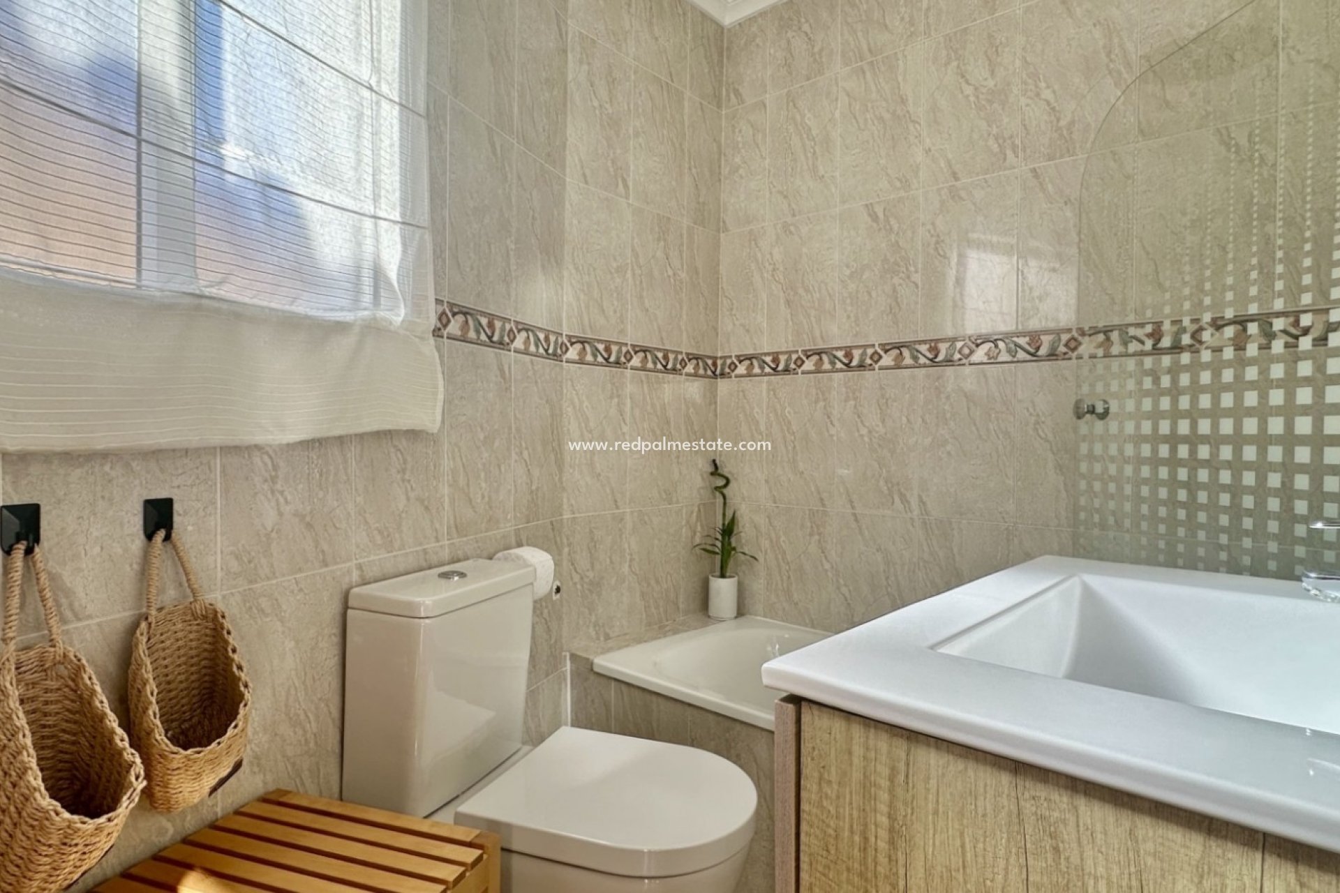 Resale - Town House -
Orihuela Costa - La Florida