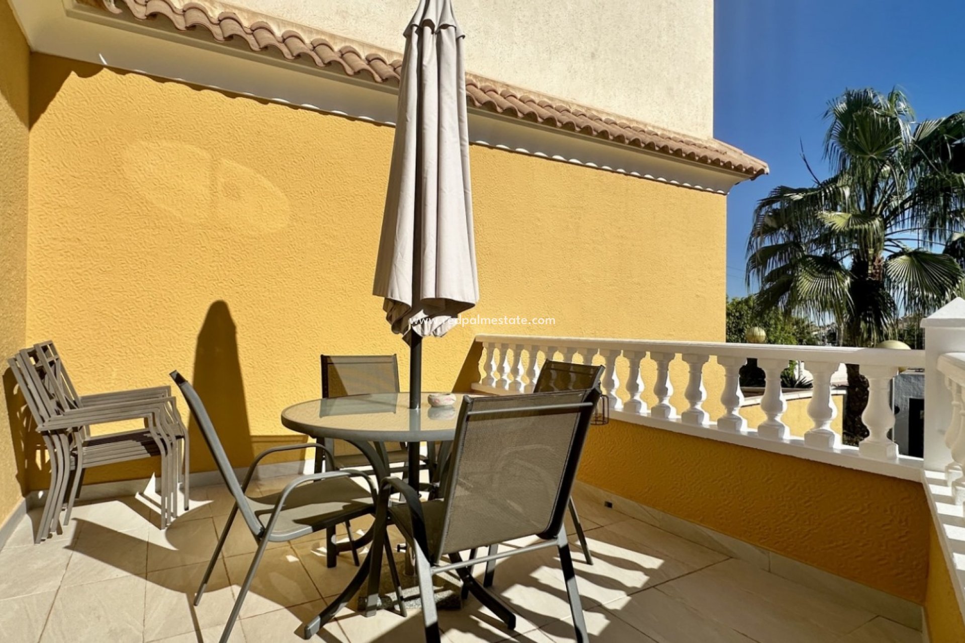 Resale - Town House -
Orihuela Costa - La Florida