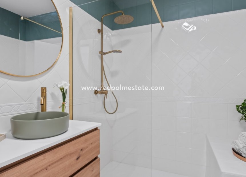 Resale - Town House -
Orihuela Costa - La Florida