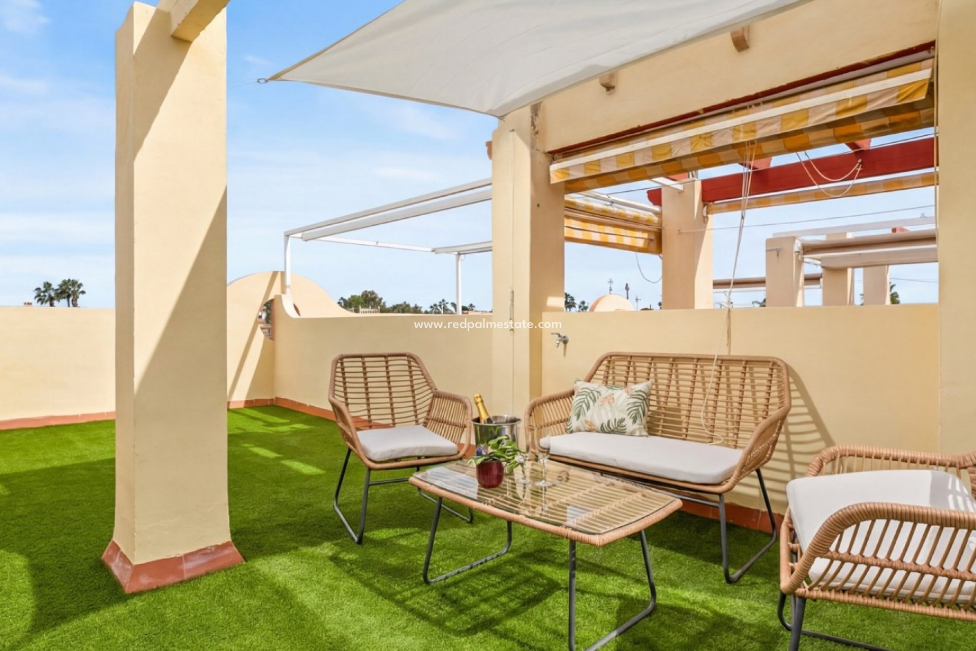 Resale - Town House -
Orihuela Costa - La Florida