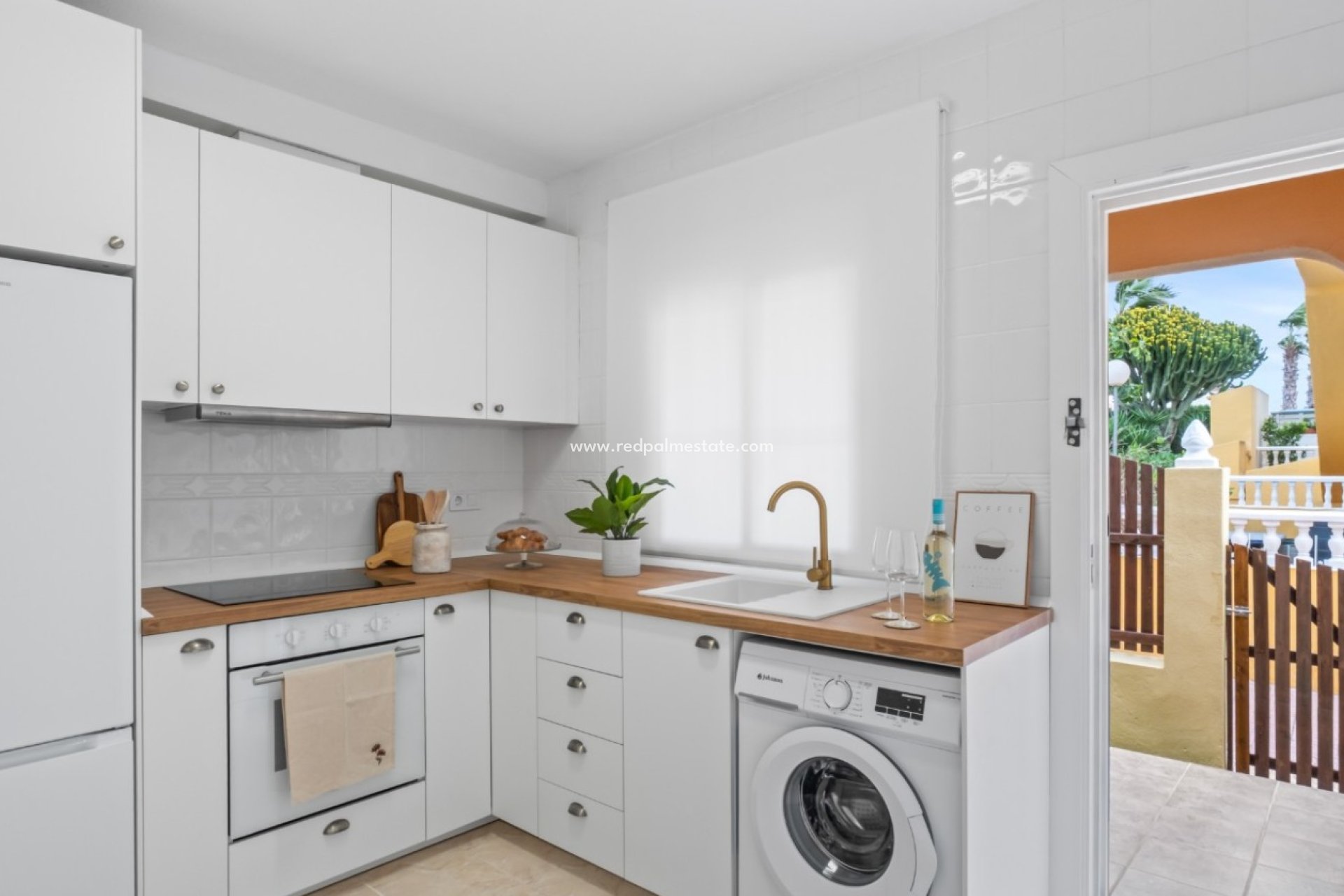 Resale - Town House -
Orihuela Costa - La Florida