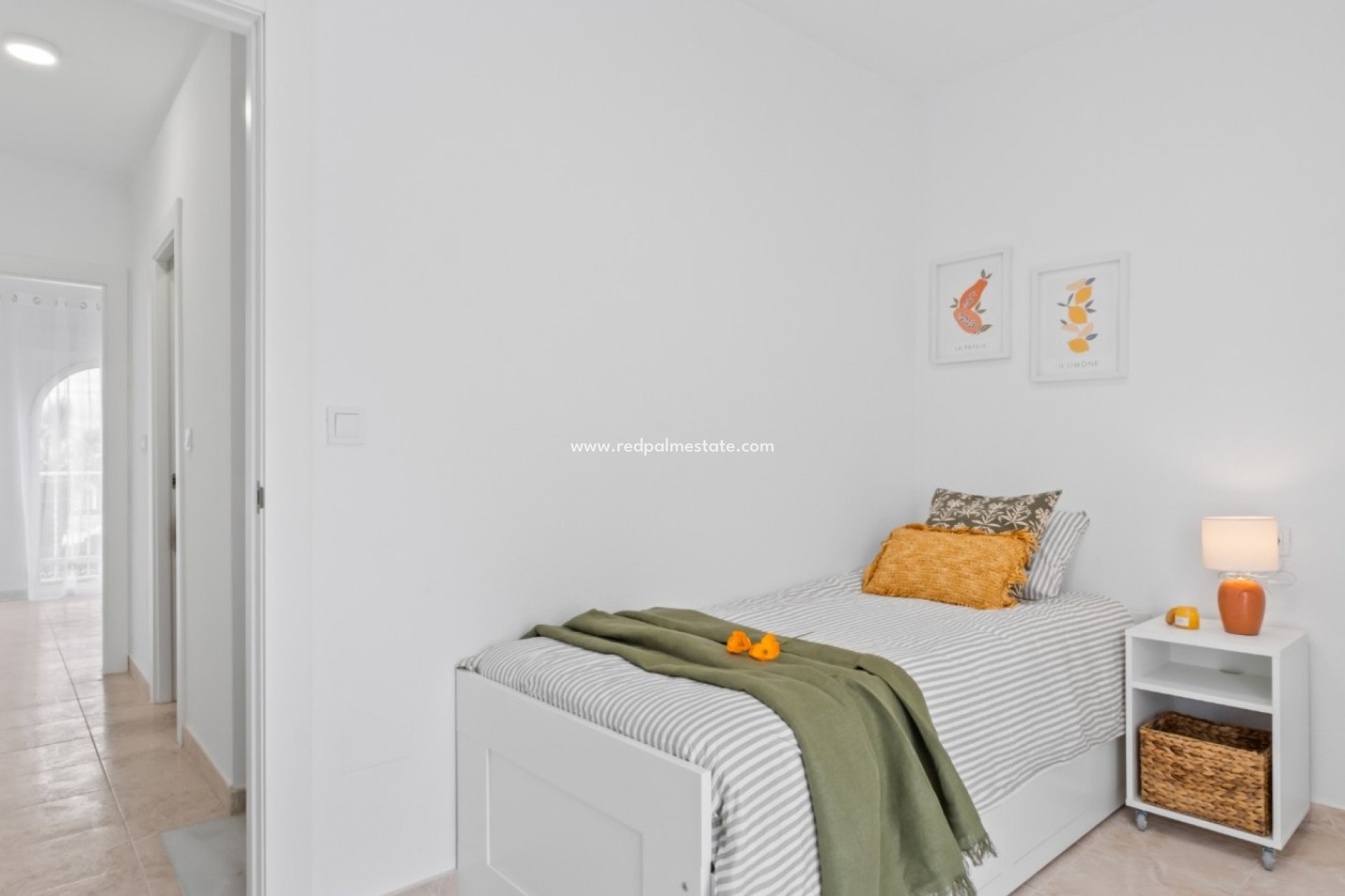 Resale - Town House -
Orihuela Costa - La Florida