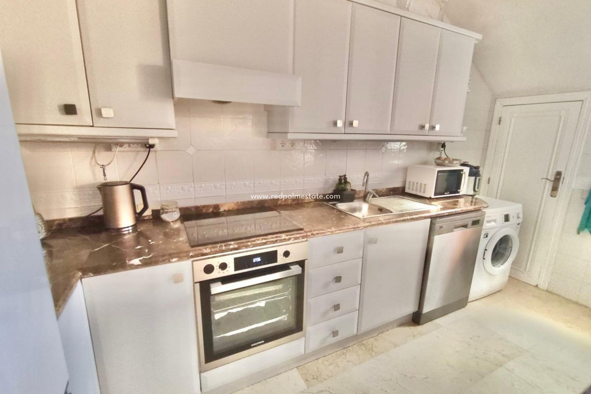 Resale - Town House -
Orihuela Costa - La Regia