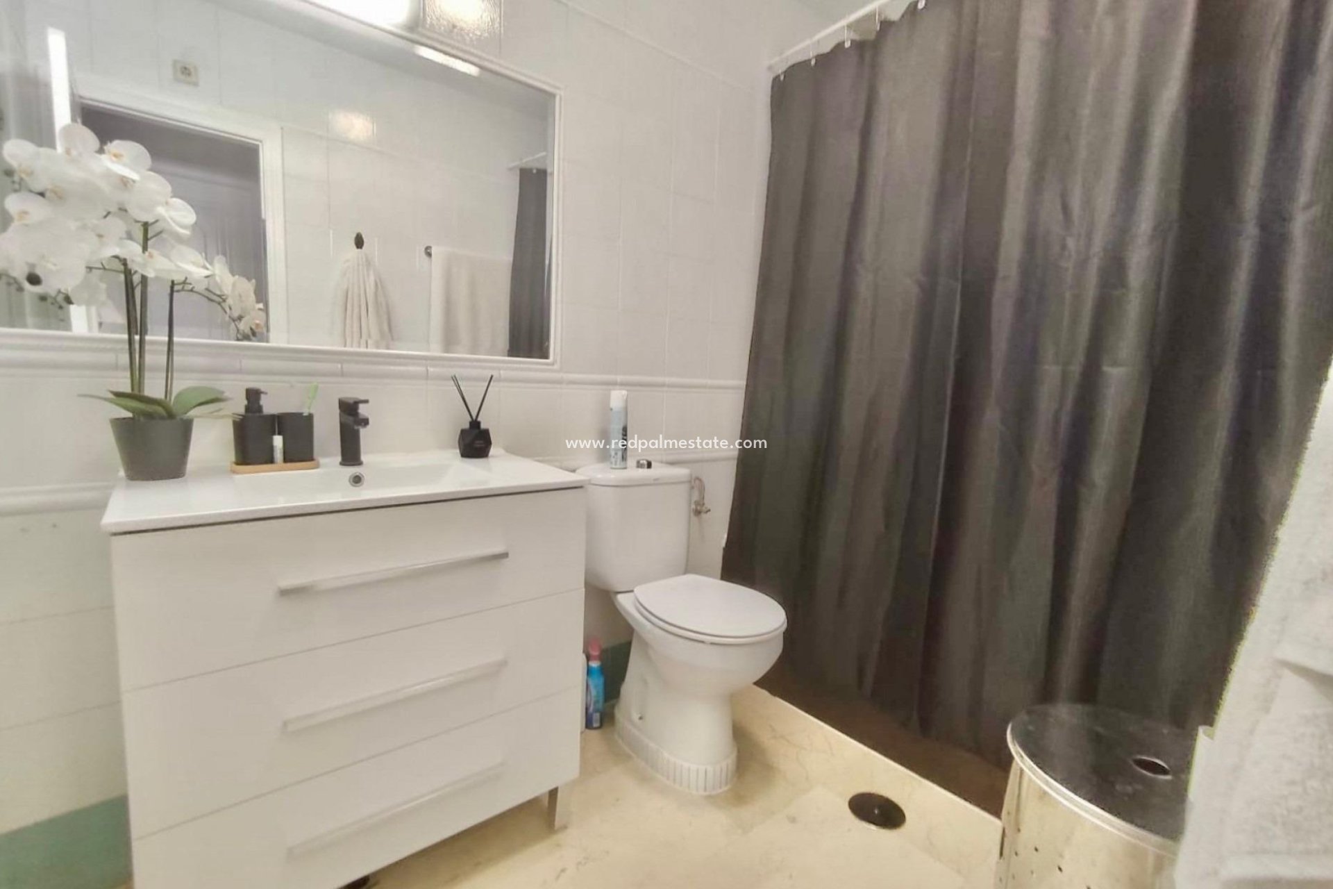 Resale - Town House -
Orihuela Costa - La Regia