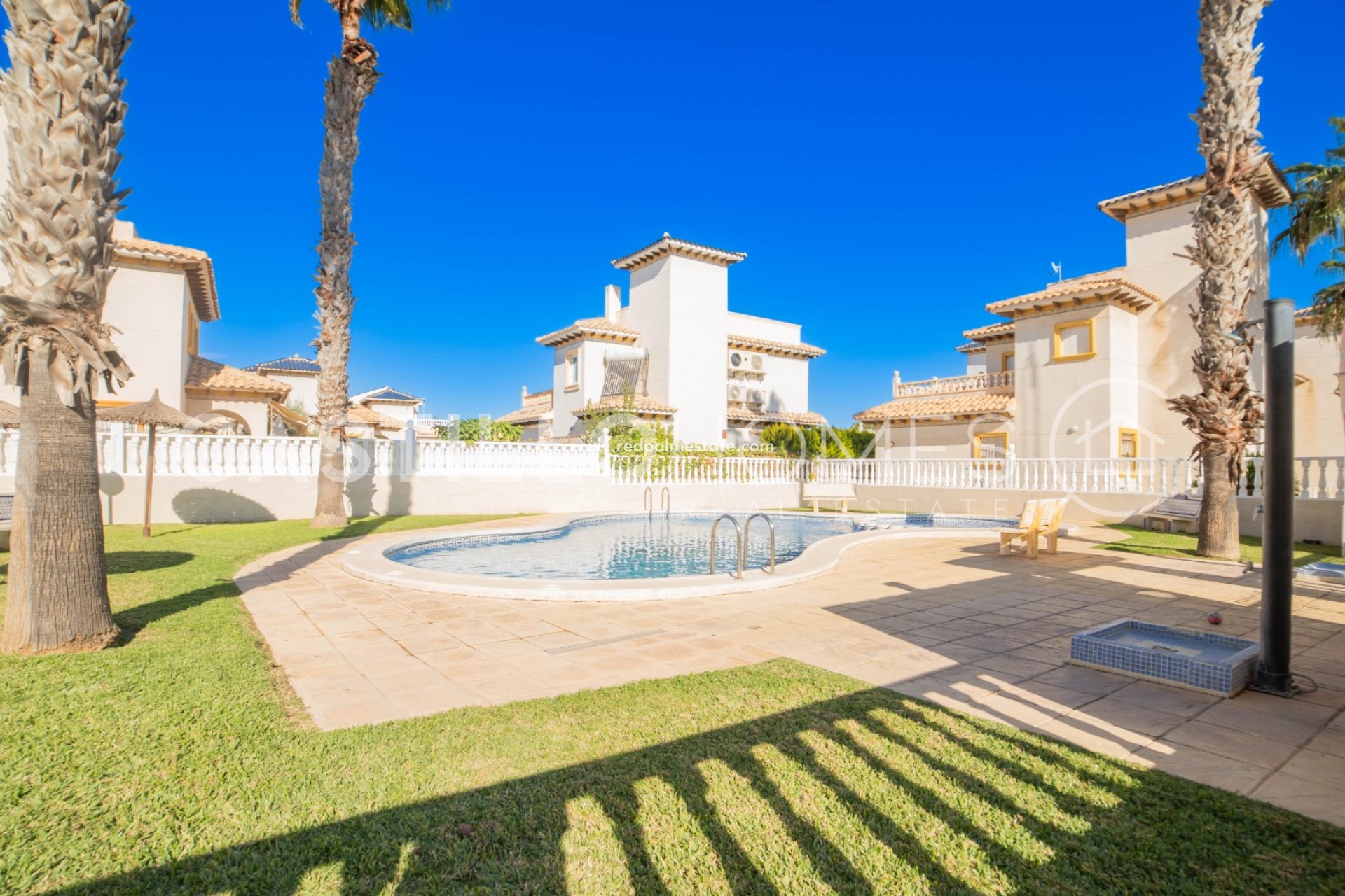 Resale - Town House -
Orihuela Costa - La Regia