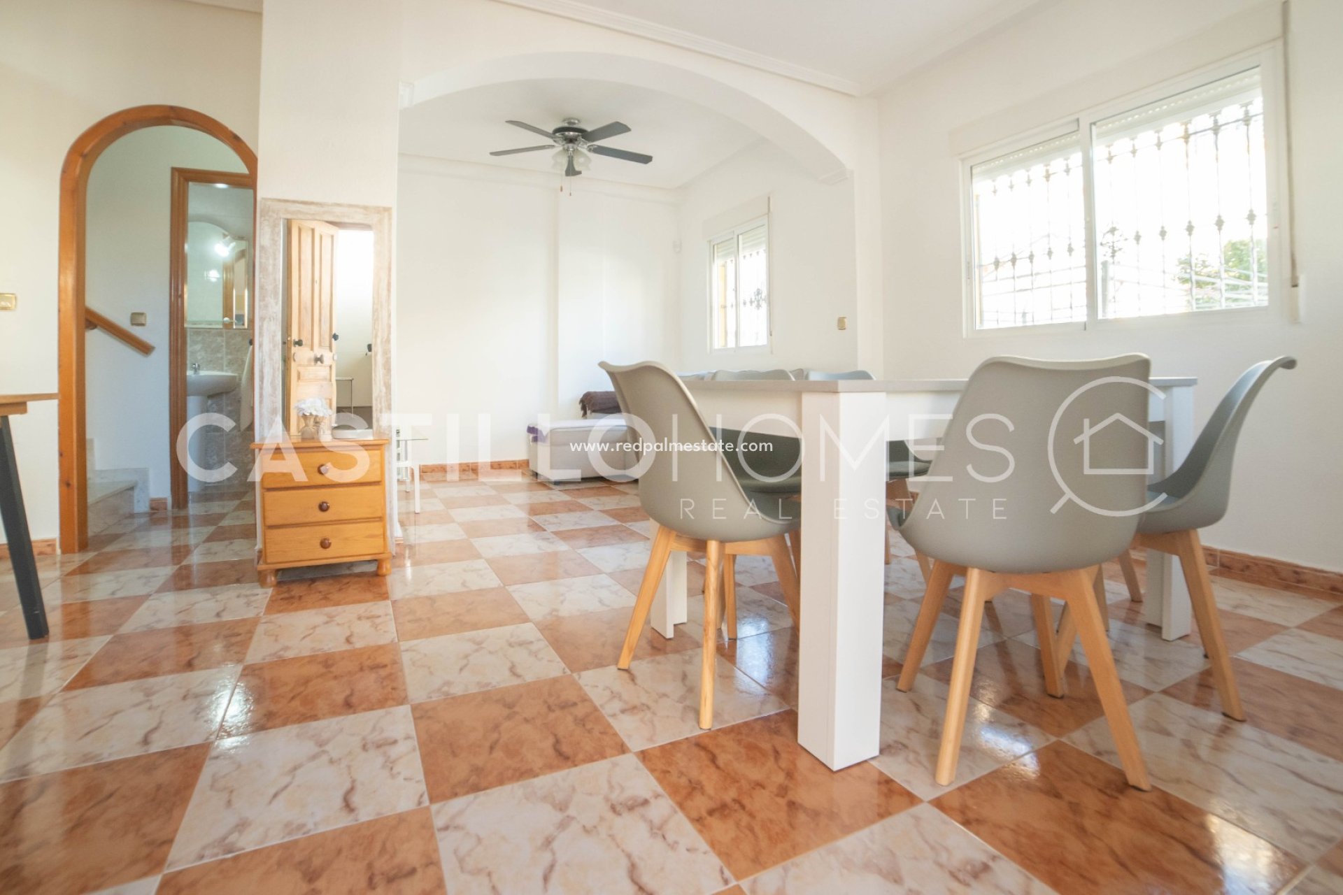 Resale - Town House -
Orihuela Costa - La Regia