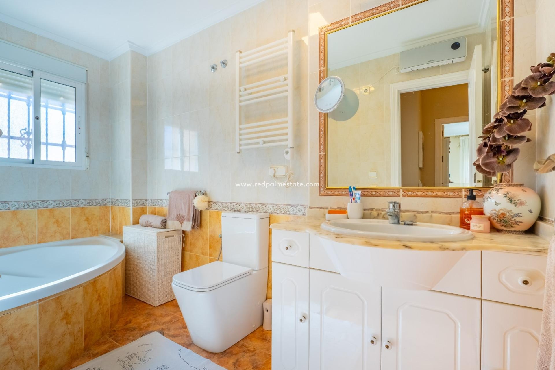 Resale - Town House -
Orihuela Costa - La Regia