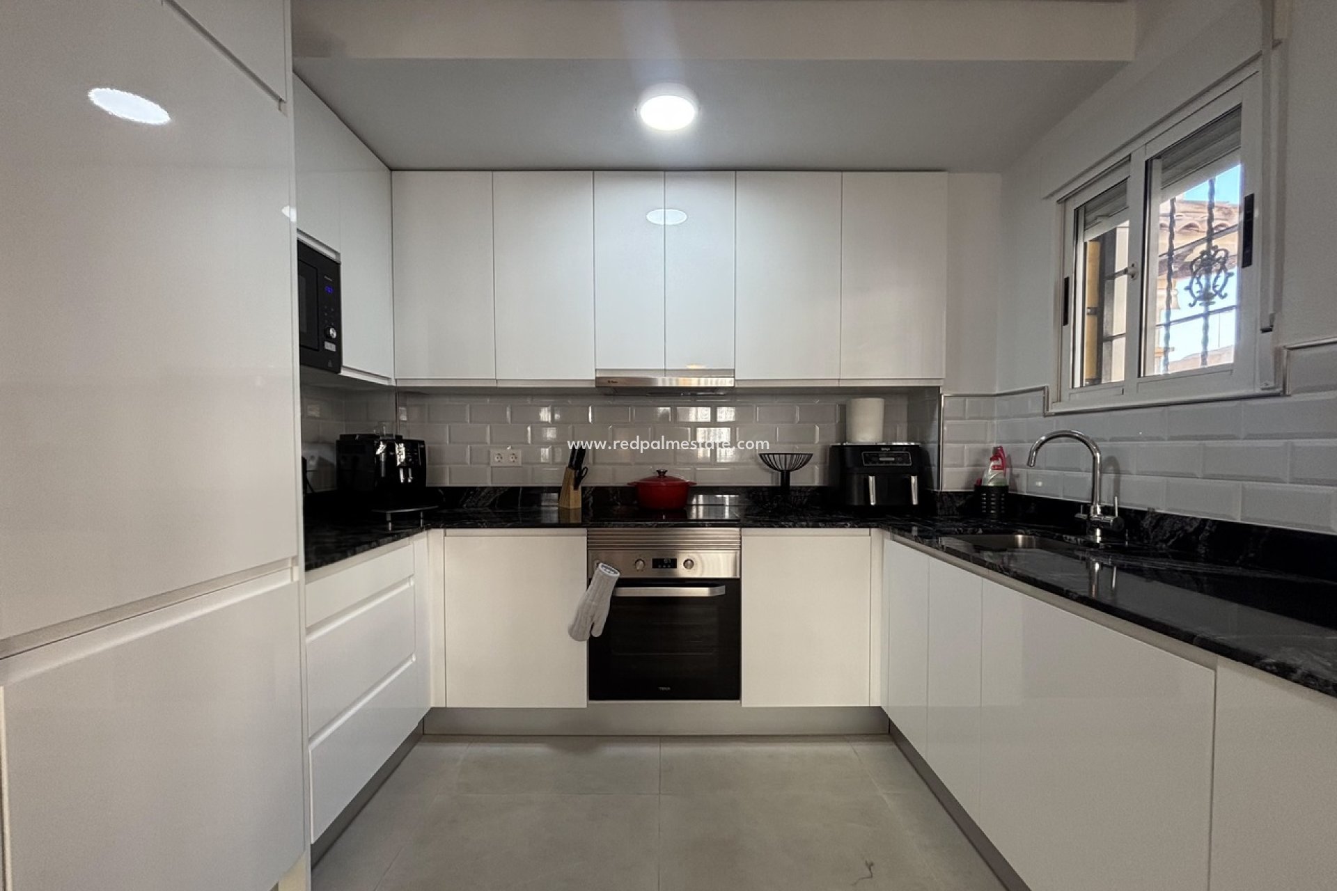 Resale - Town House -
Orihuela Costa - La Zenia