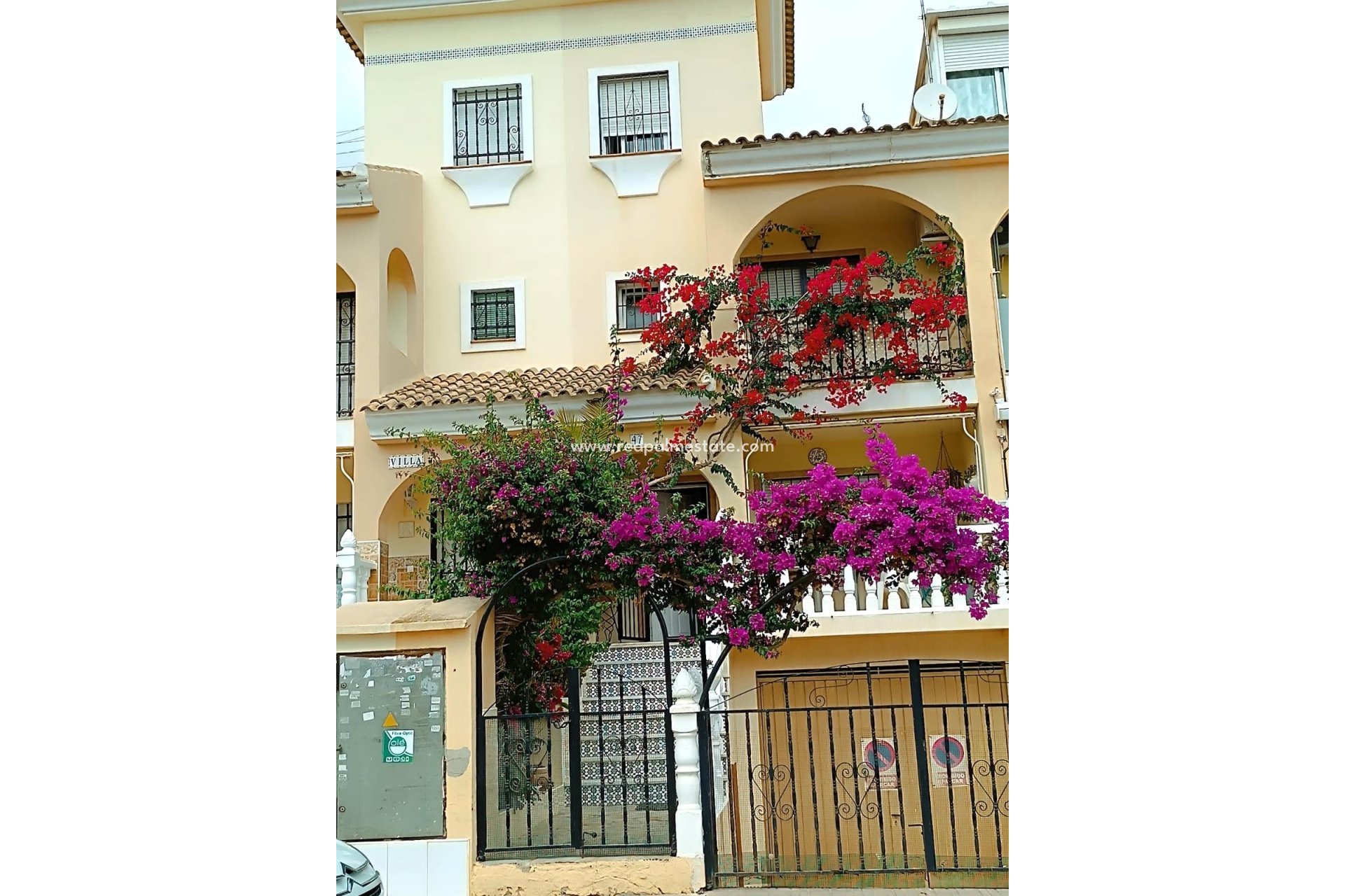 Resale - Town House -
Orihuela Costa - La Zenia