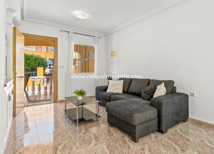 Resale - Town House -
Orihuela Costa - La Zenia