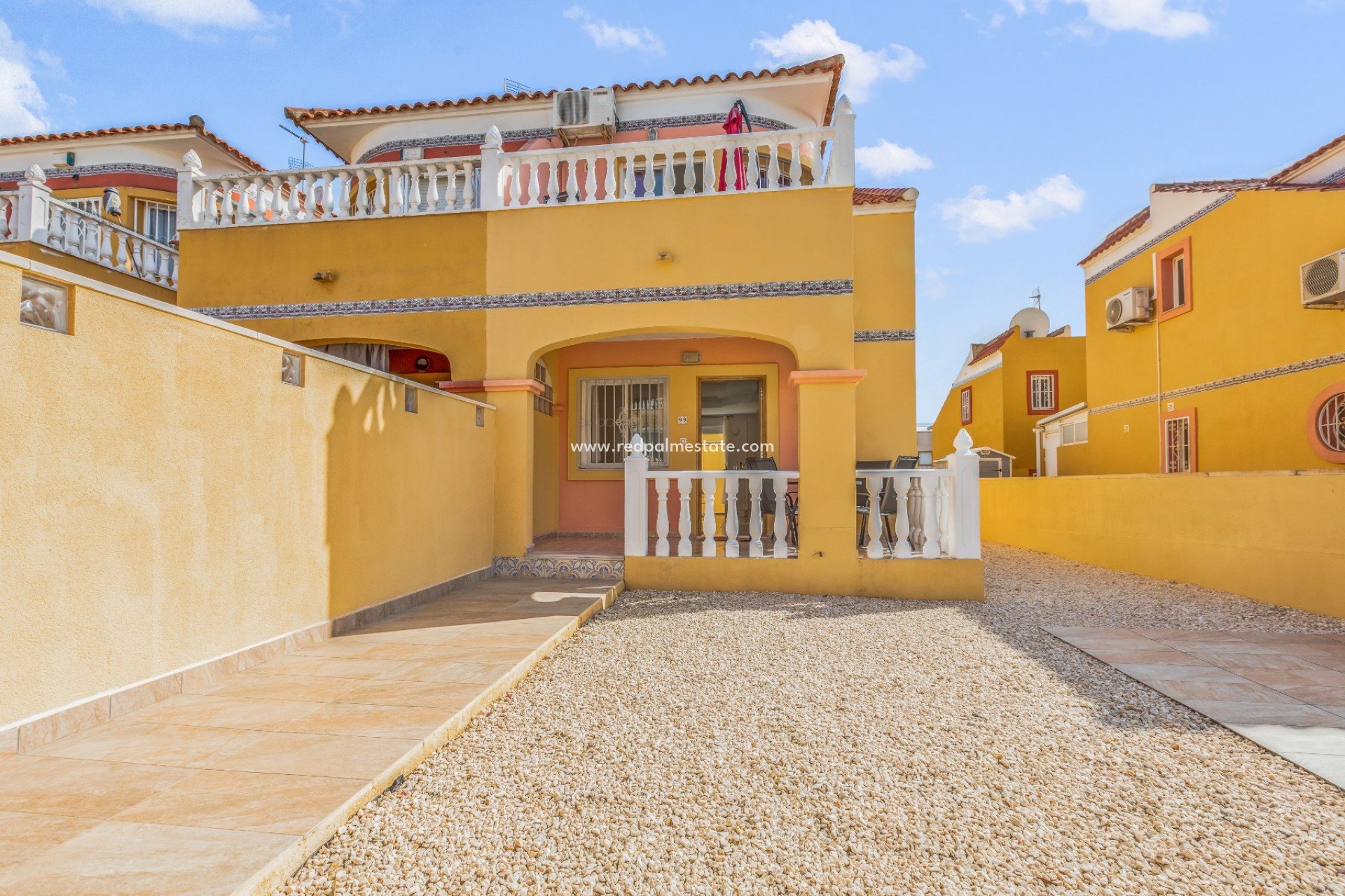 Resale - Town House -
Orihuela Costa - La Zenia