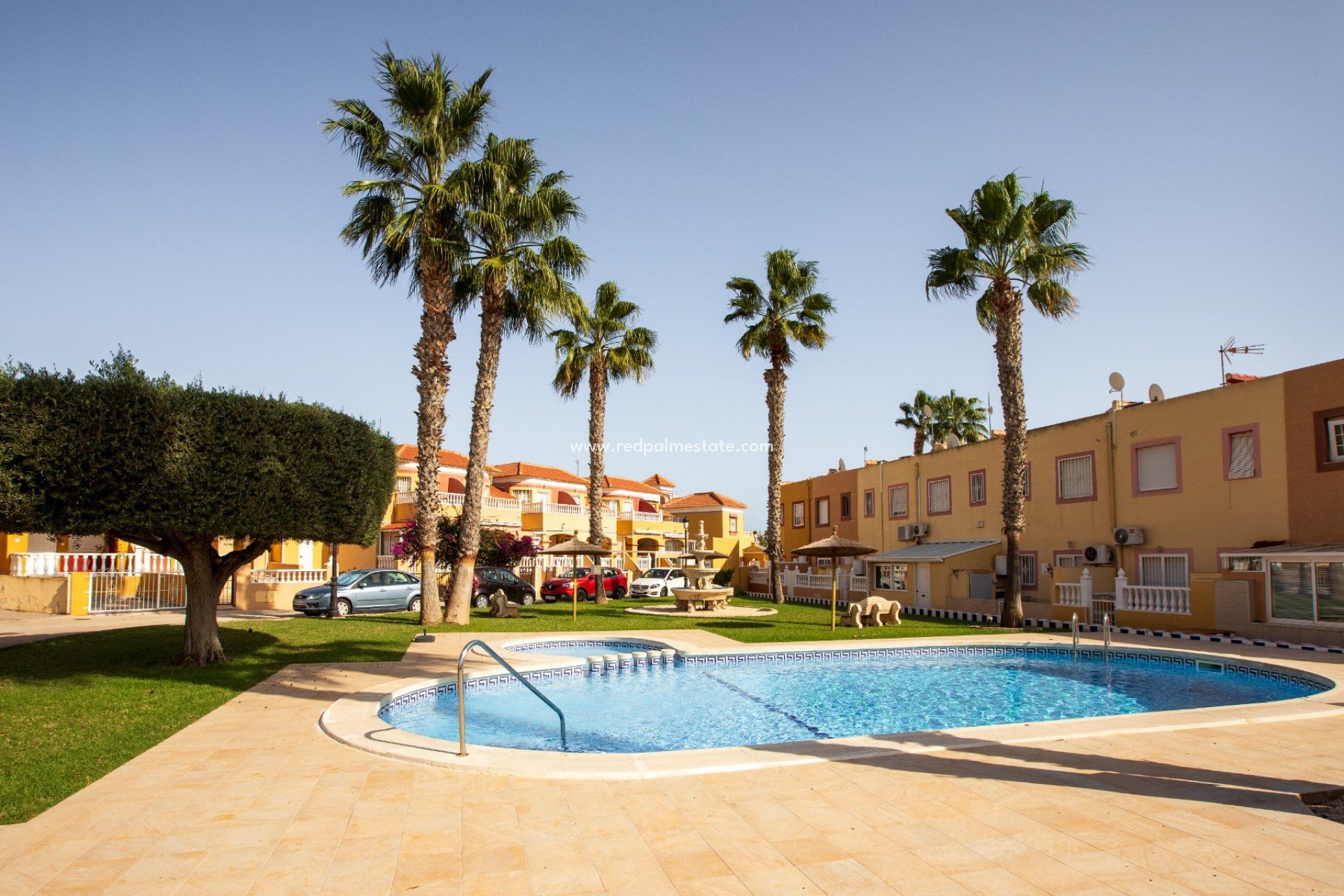 Resale - Town House -
Orihuela Costa - La Zenia