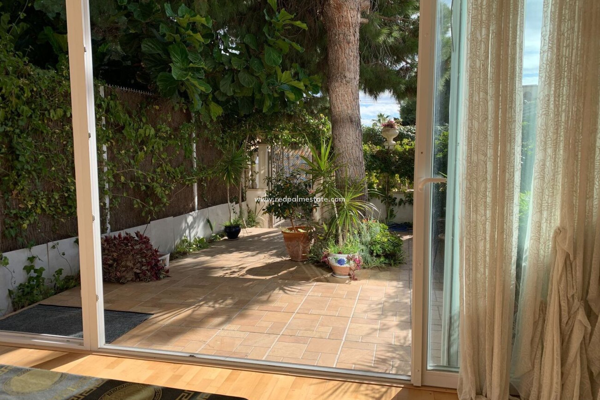 Resale - Town House -
Orihuela Costa - La Zenia