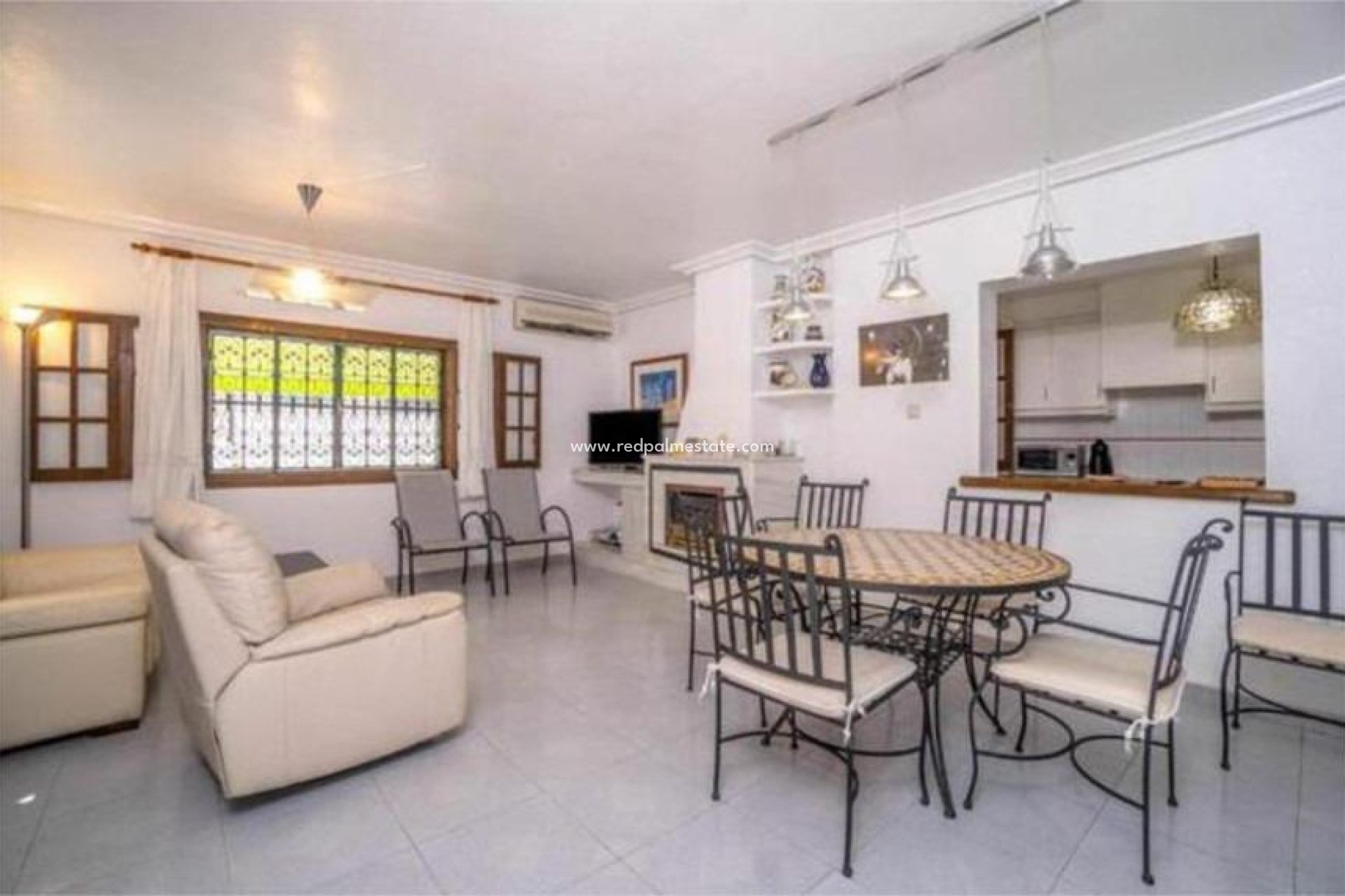 Resale - Town House -
Orihuela Costa - La Zenia