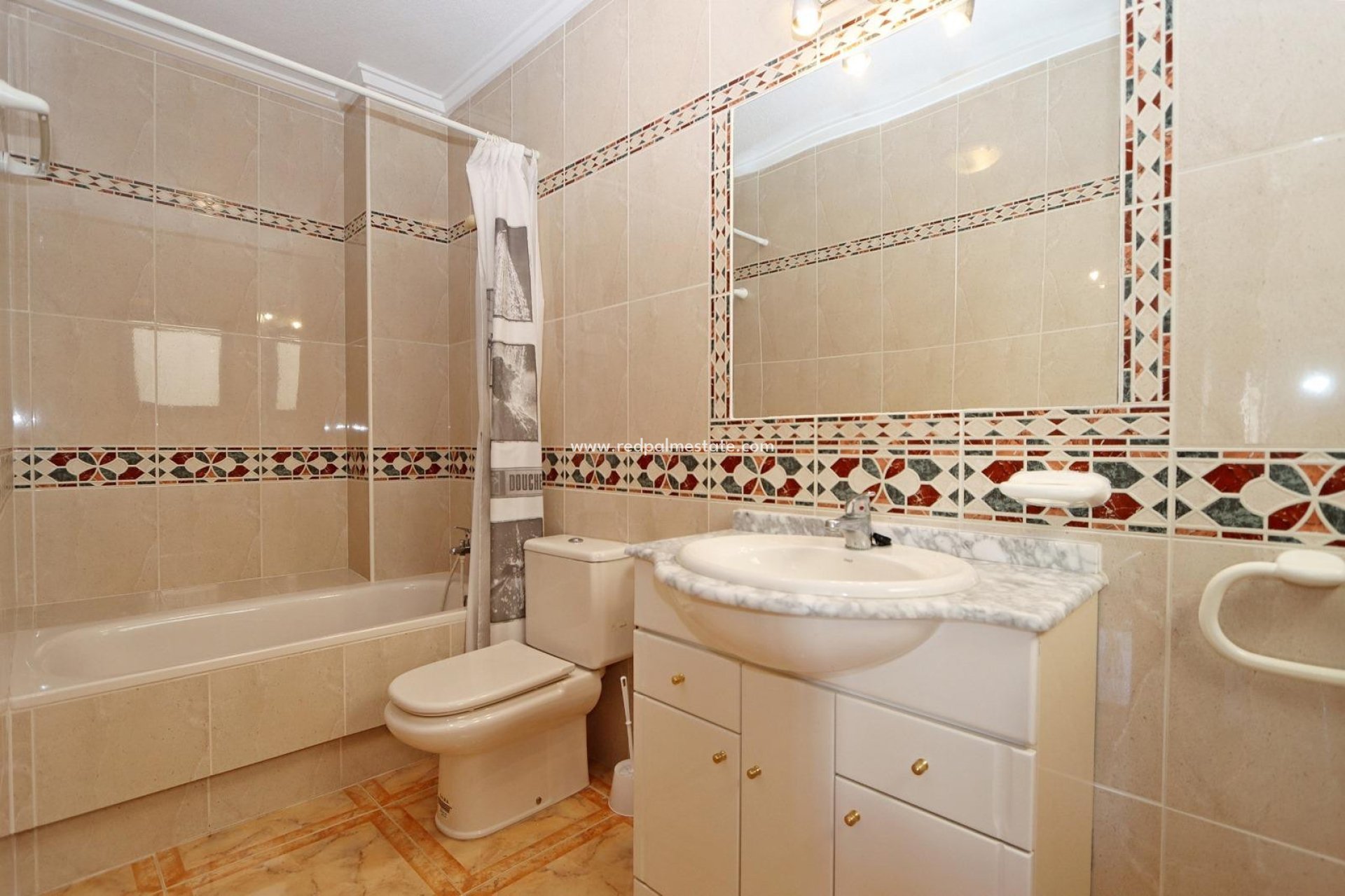 Resale - Town House -
Orihuela Costa - La Zenia