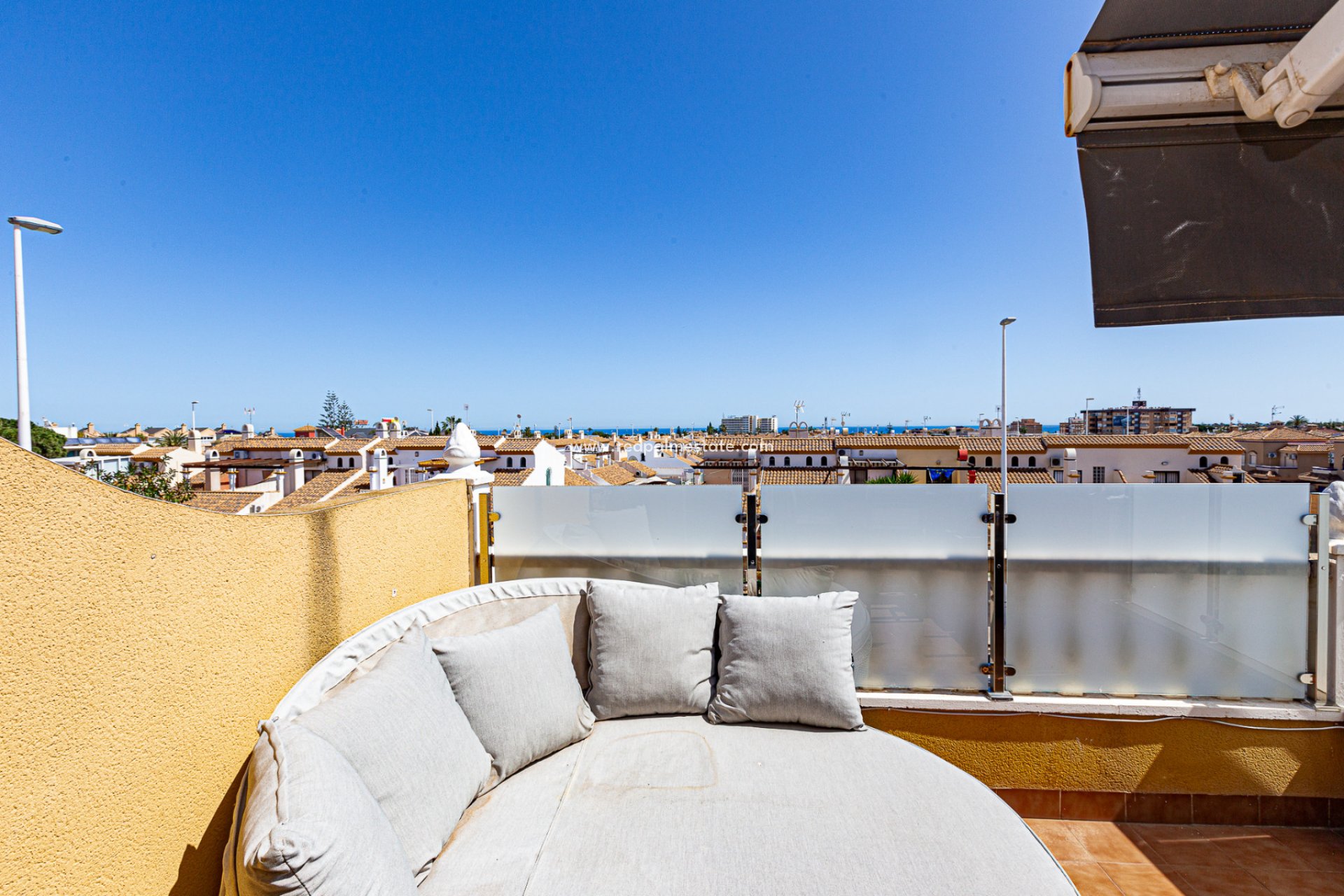 Resale - Town House -
Orihuela Costa - La Zenia