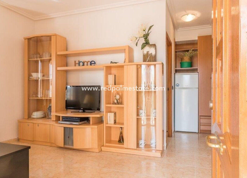 Resale - Town House -
Orihuela Costa - La Zenia