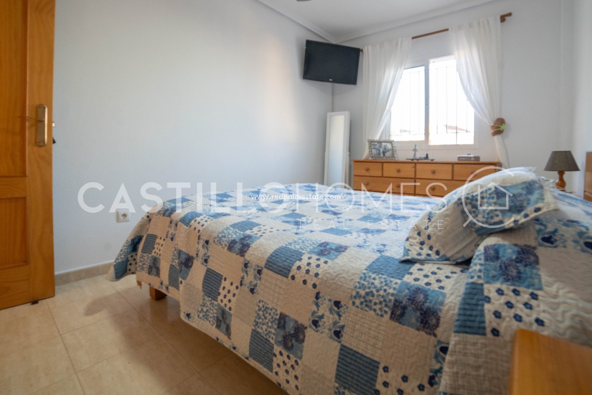 Resale - Town House -
Orihuela Costa - La Zenia