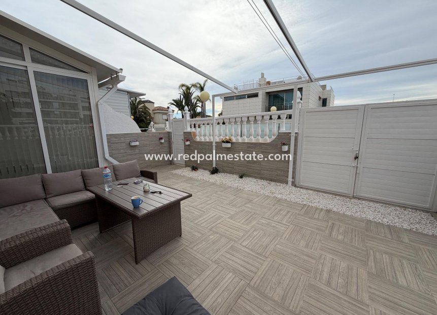 Resale - Town House -
Orihuela Costa - La Zenia