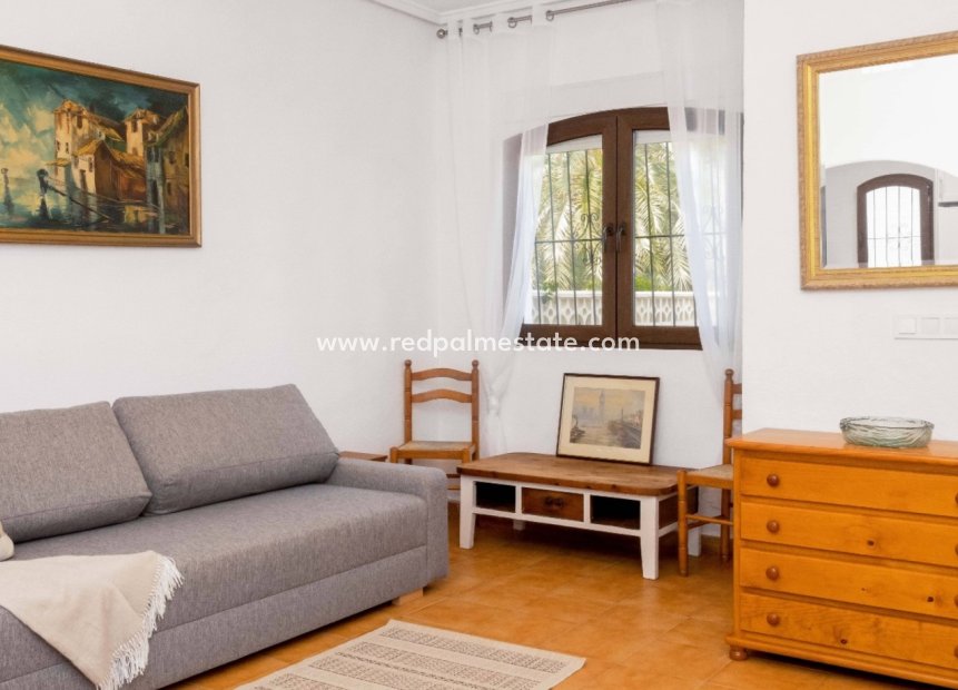 Resale - Town House -
Orihuela Costa - La Zenia