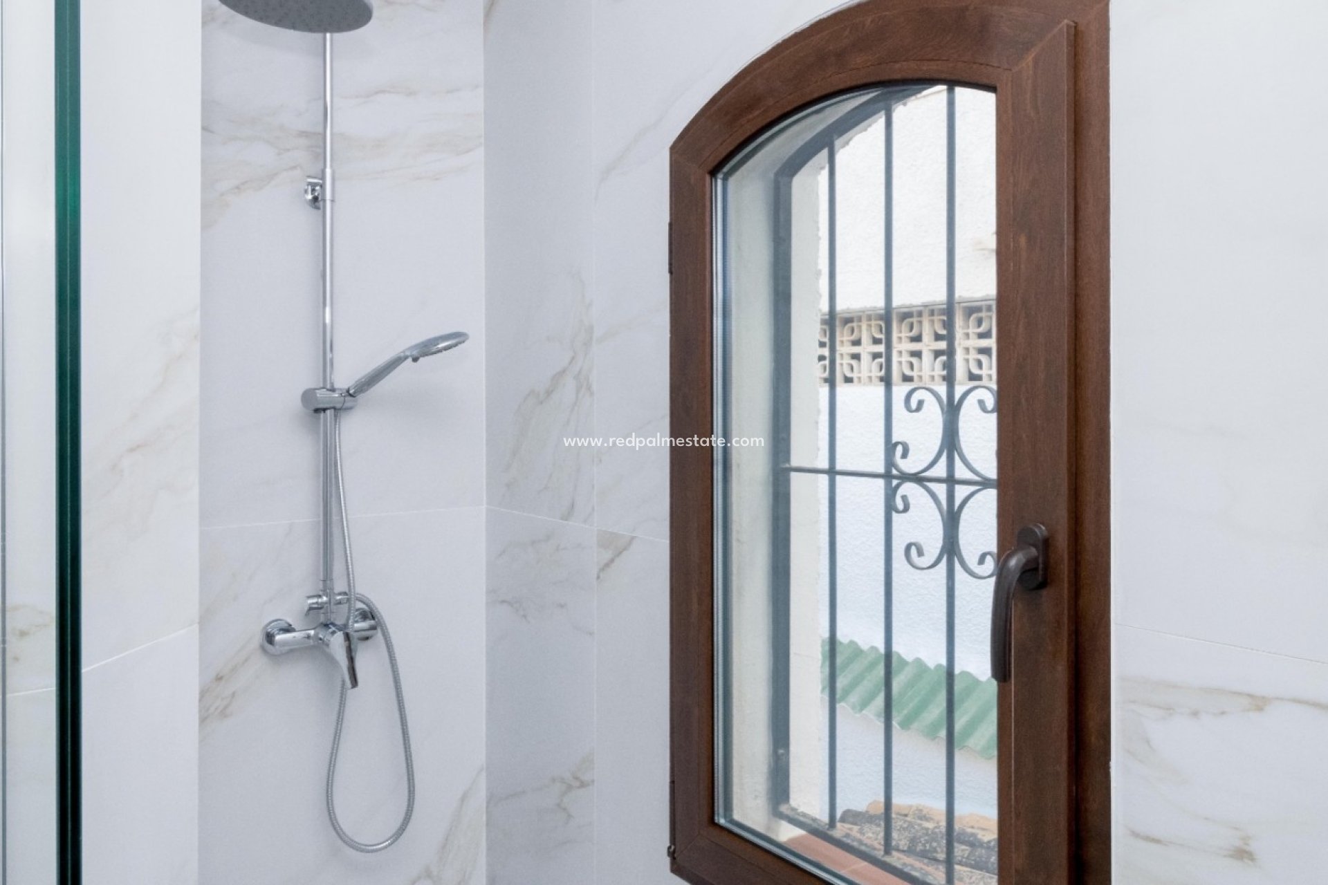 Resale - Town House -
Orihuela Costa - La Zenia