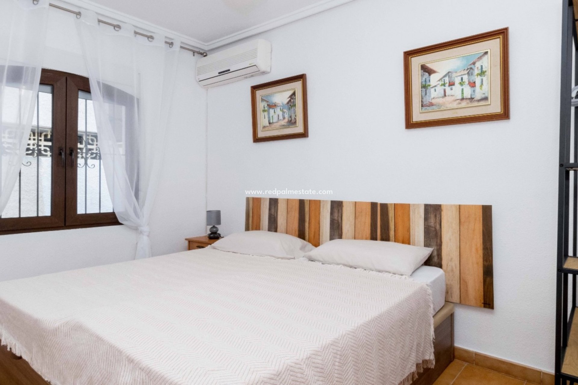 Resale - Town House -
Orihuela Costa - La Zenia