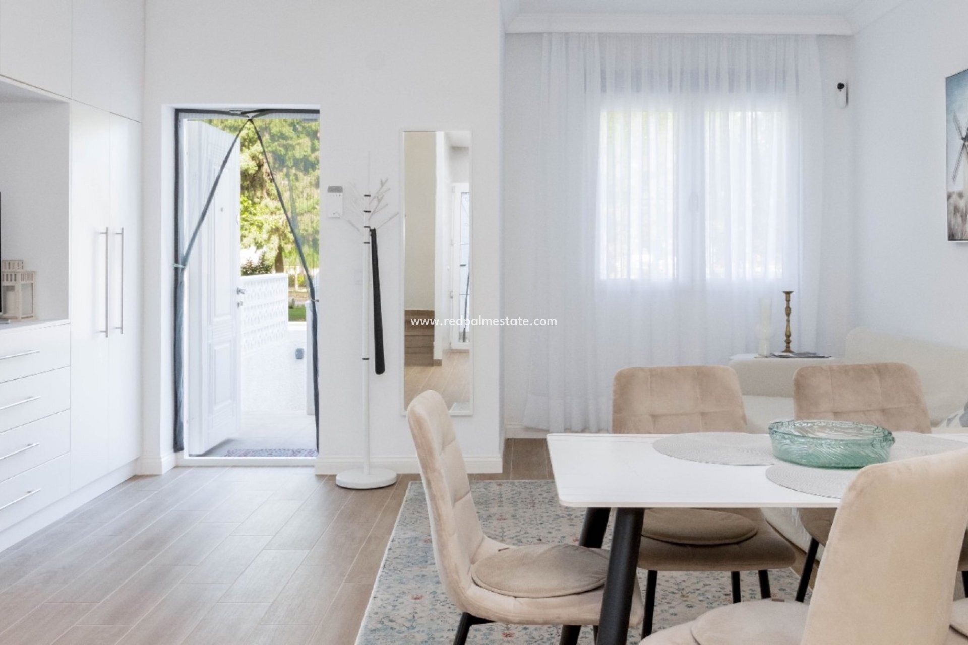 Resale - Town House -
Orihuela Costa - La Zenia