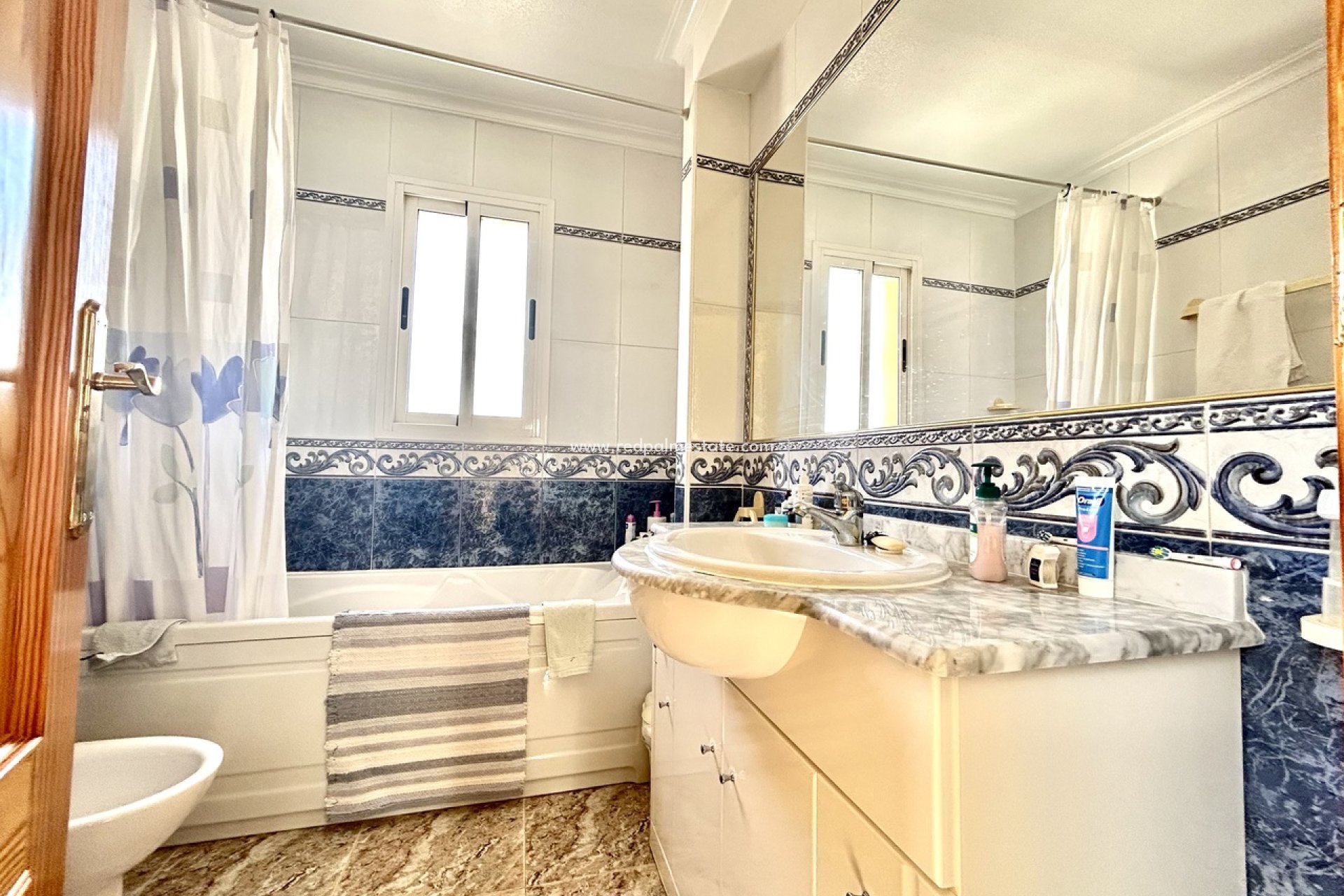 Resale - Town House -
Orihuela Costa - La Zenia