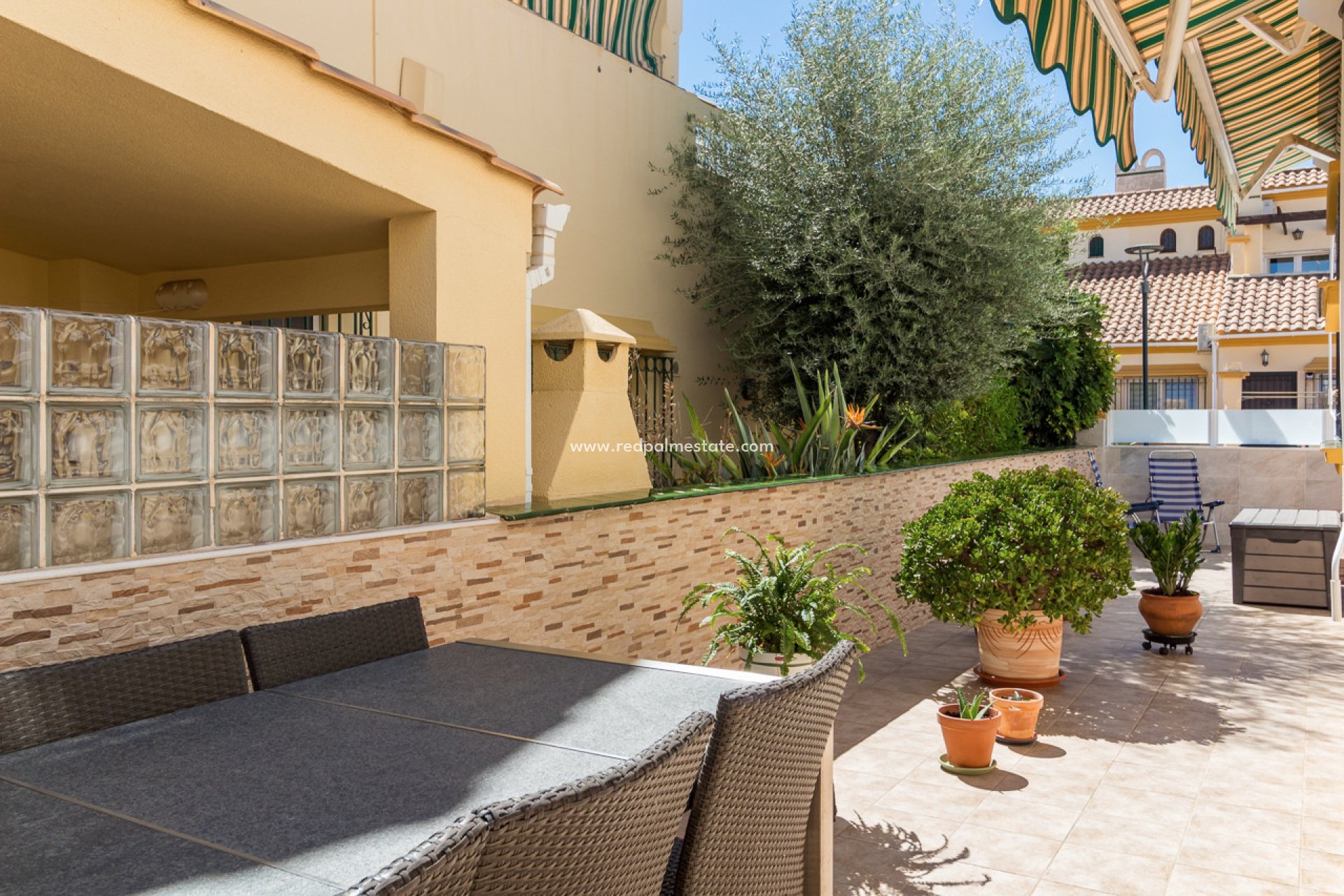 Resale - Town House -
Orihuela Costa - La Zenia