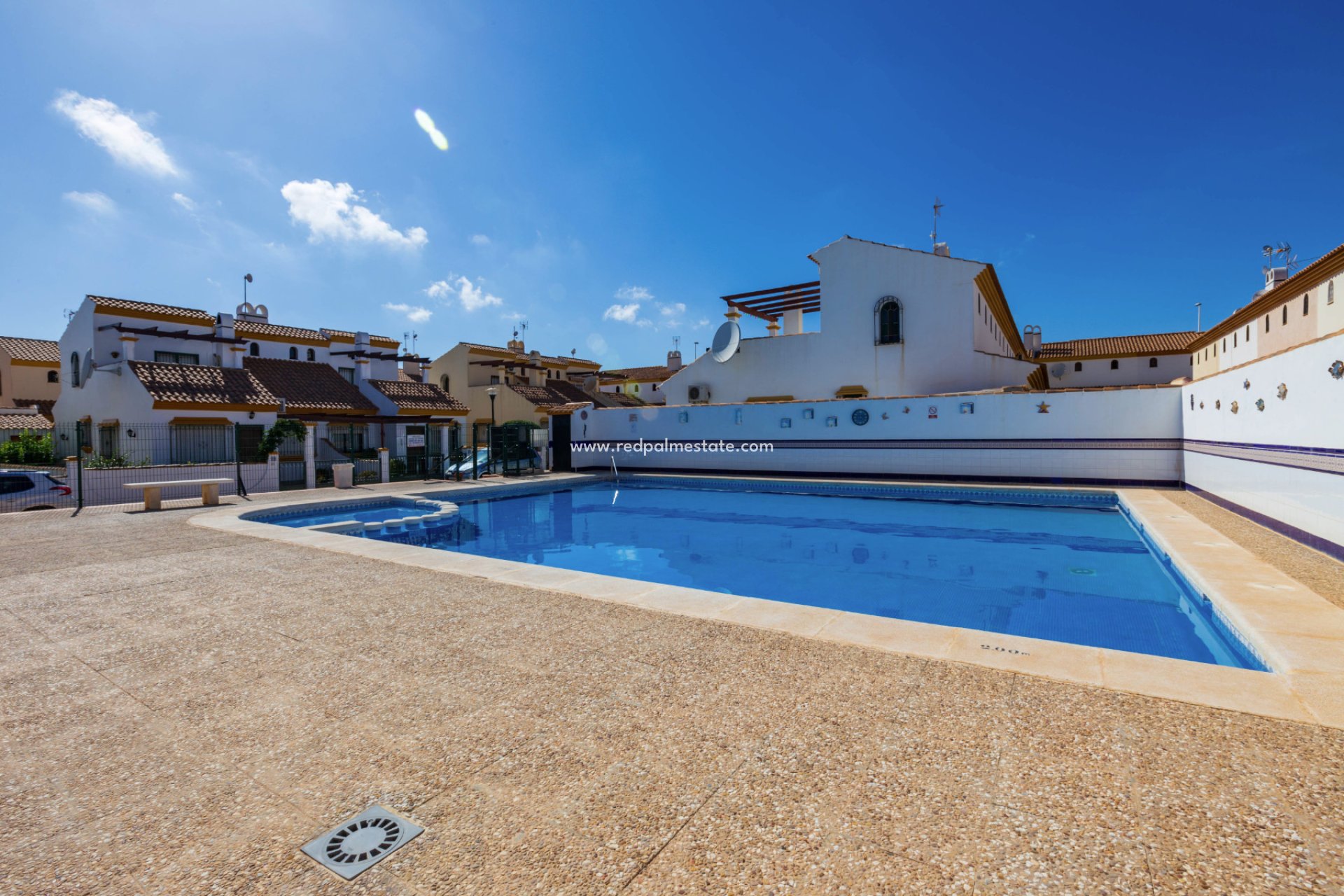 Resale - Town House -
Orihuela Costa - La Zenia