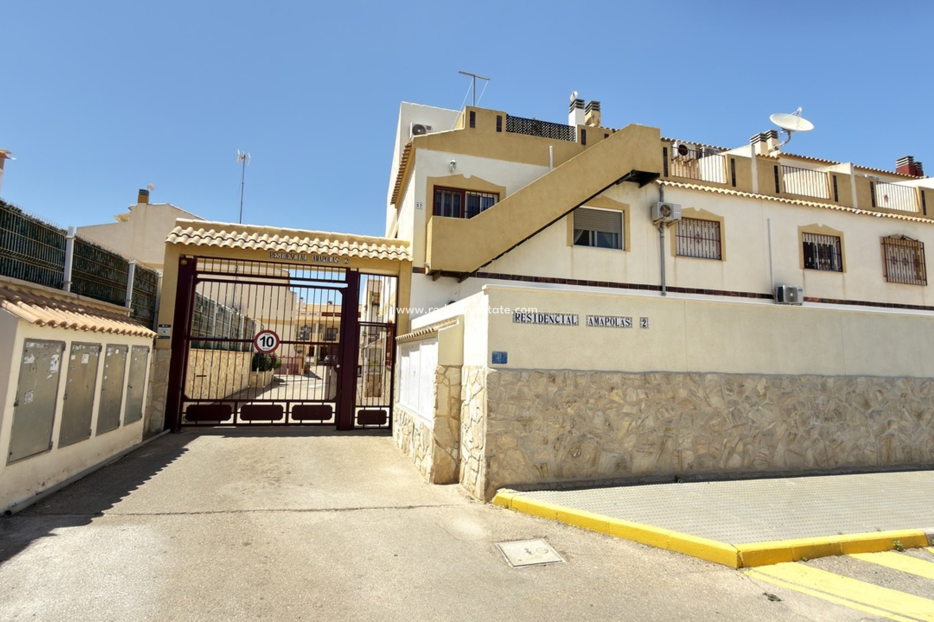 Resale - Town House -
Orihuela Costa - La Zenia